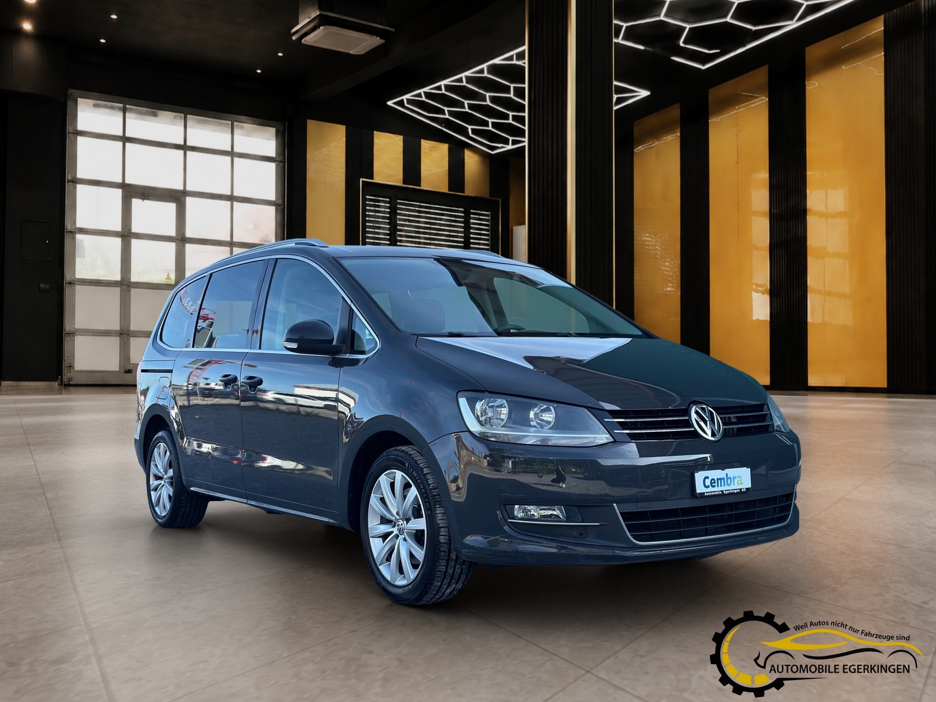 VW Sharan 2.0 TDI BlueMotion Technology Highline DSG-image-2