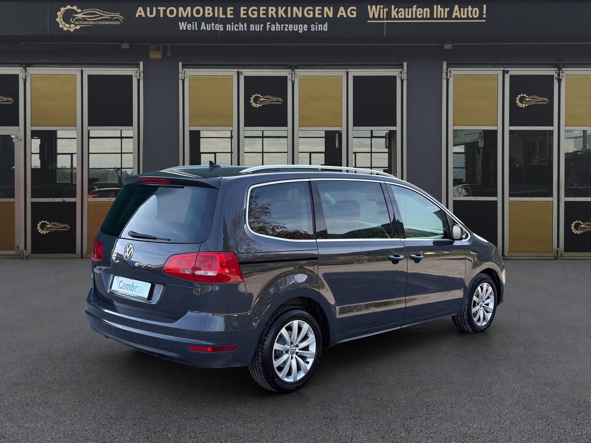 VW Sharan 2.0 TDI BlueMotion Technology Highline DSG-image-4