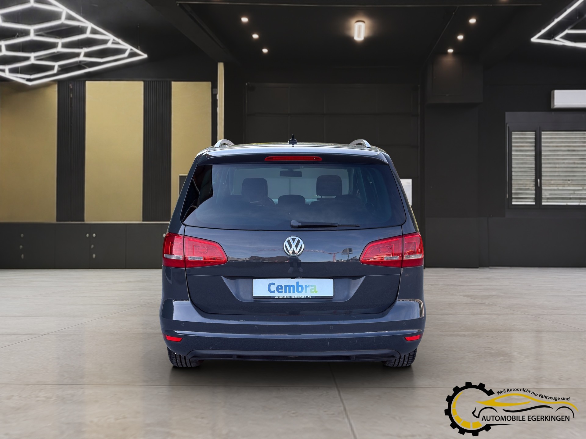 VW Sharan 2.0 TDI BlueMotion Technology Highline DSG-image-5