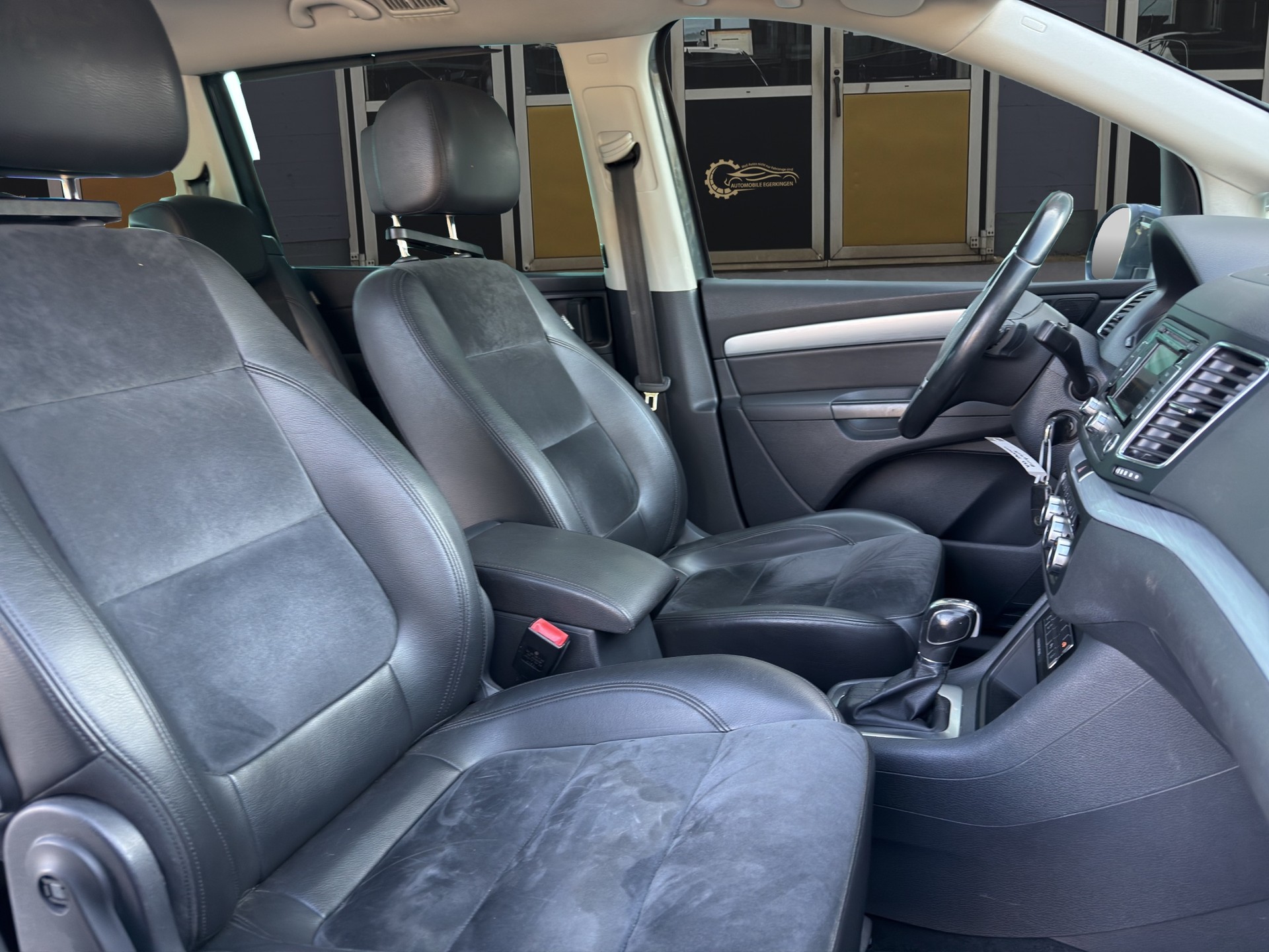 VW Sharan 2.0 TDI BlueMotion Technology Highline DSG-image-10