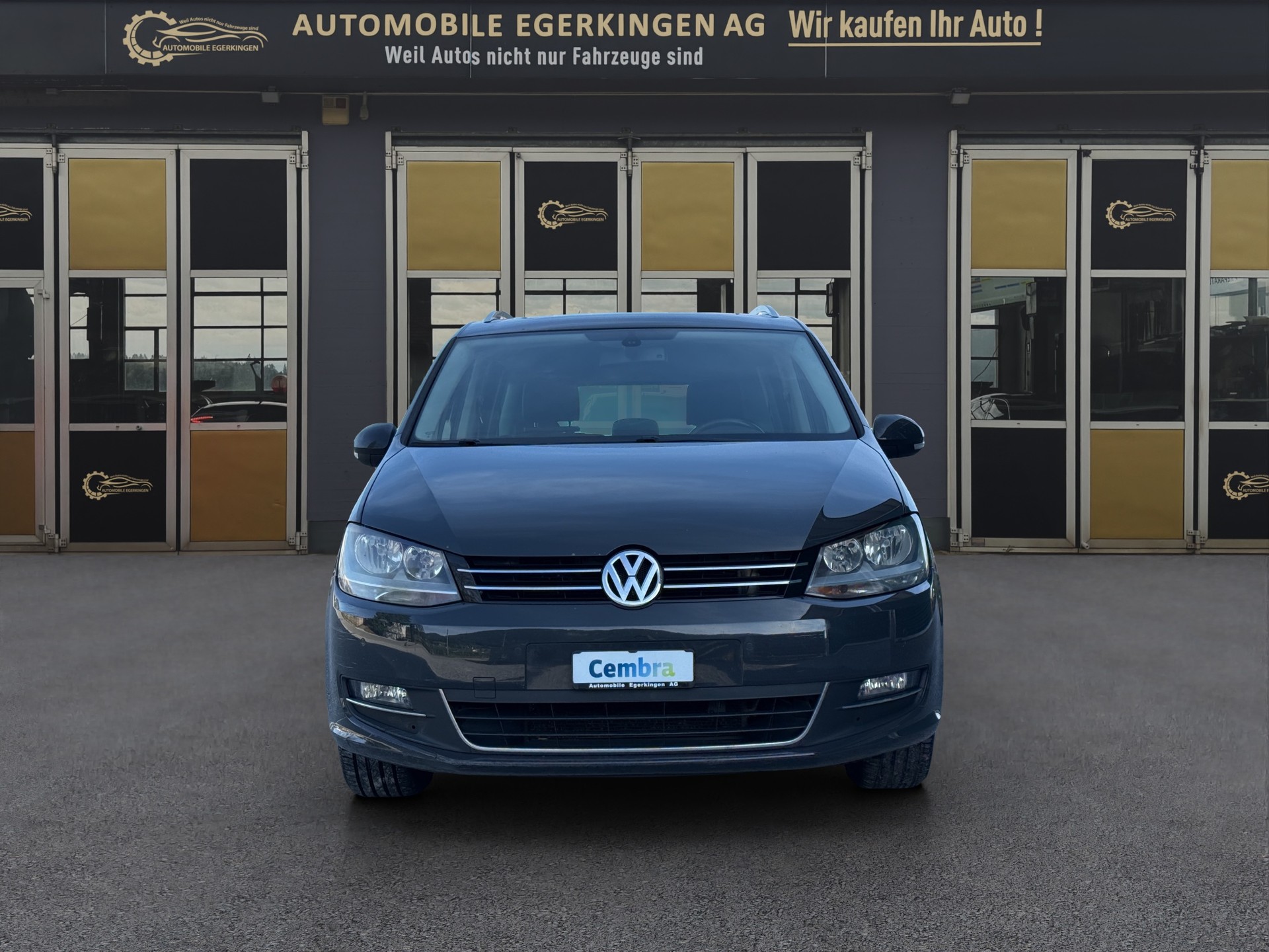VW Sharan 2.0 TDI BlueMotion Technology Highline DSG-image-1