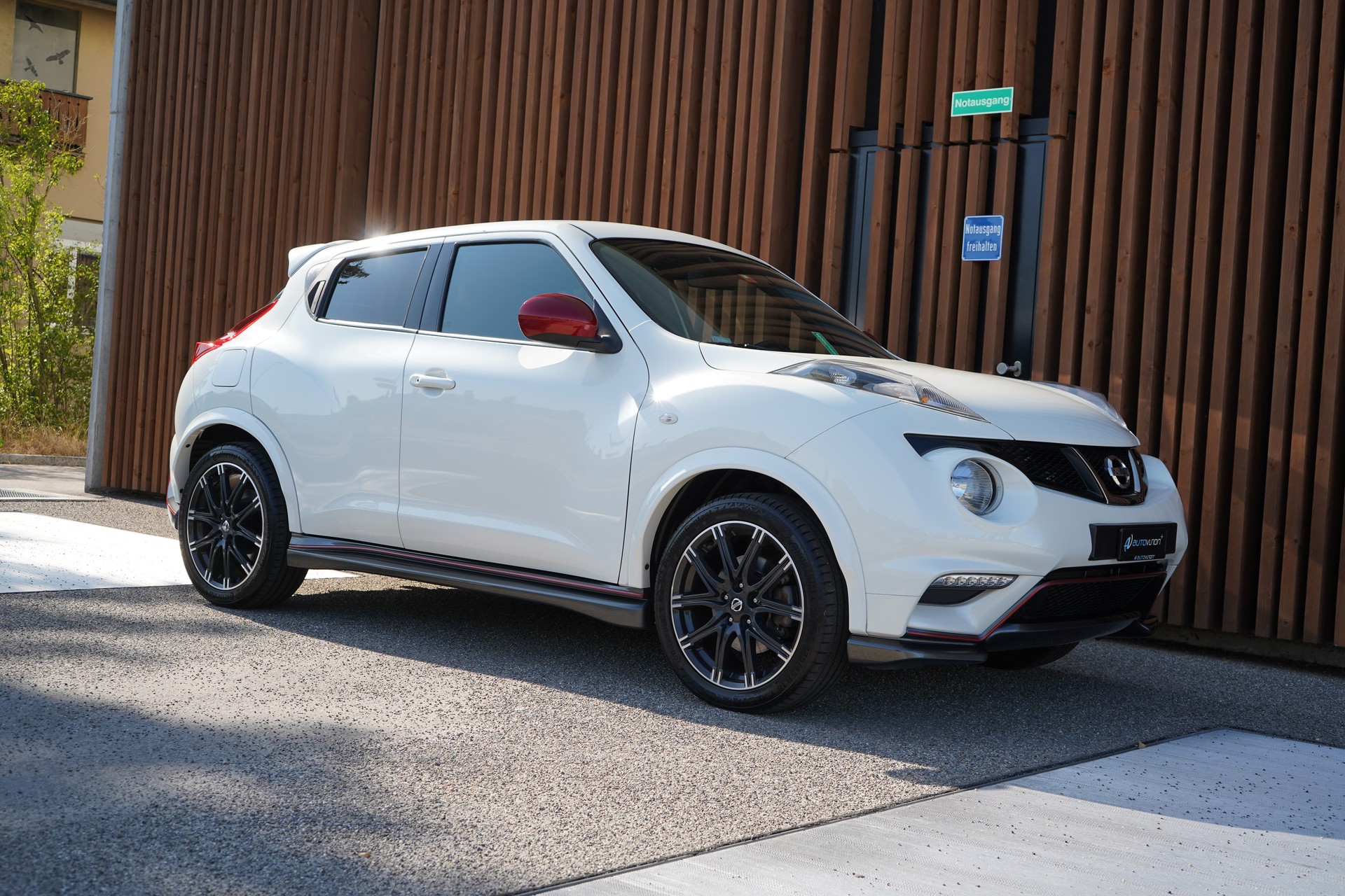 NISSAN JUKE 1.6 DIG-T NISMO 4x4 XTRONIC M-CVT l 200 PS-image-10