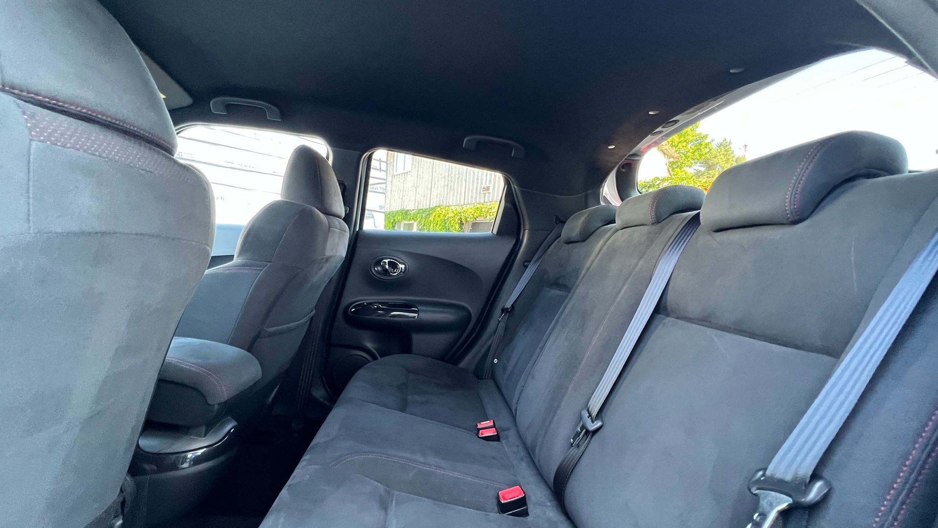 NISSAN JUKE 1.6 DIG-T NISMO 4x4 XTRONIC M-CVT l 200 PS-image-25
