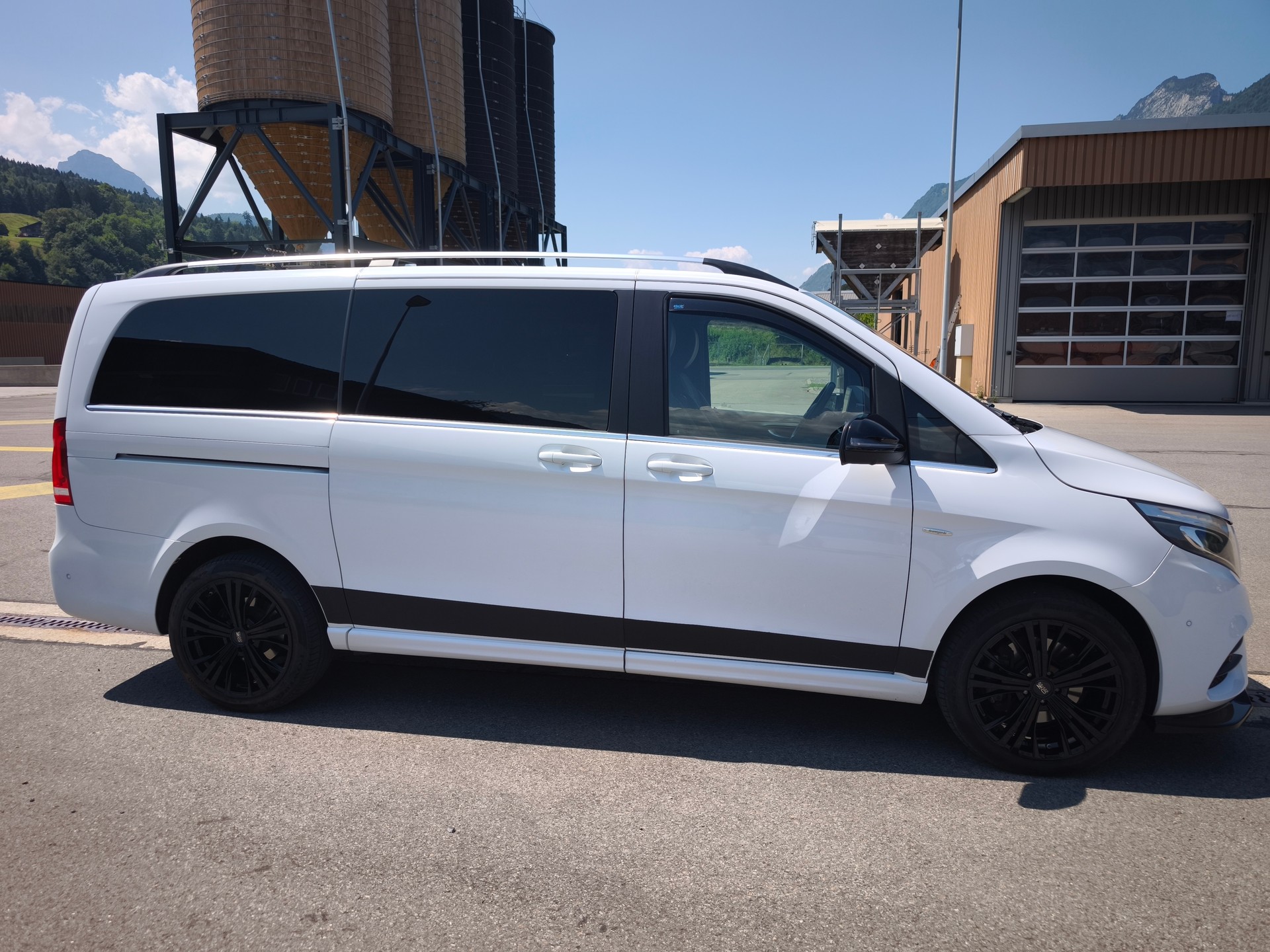 MERCEDES-BENZ V 250 d BlueTec Sw. Ed.lang 4m-image-2