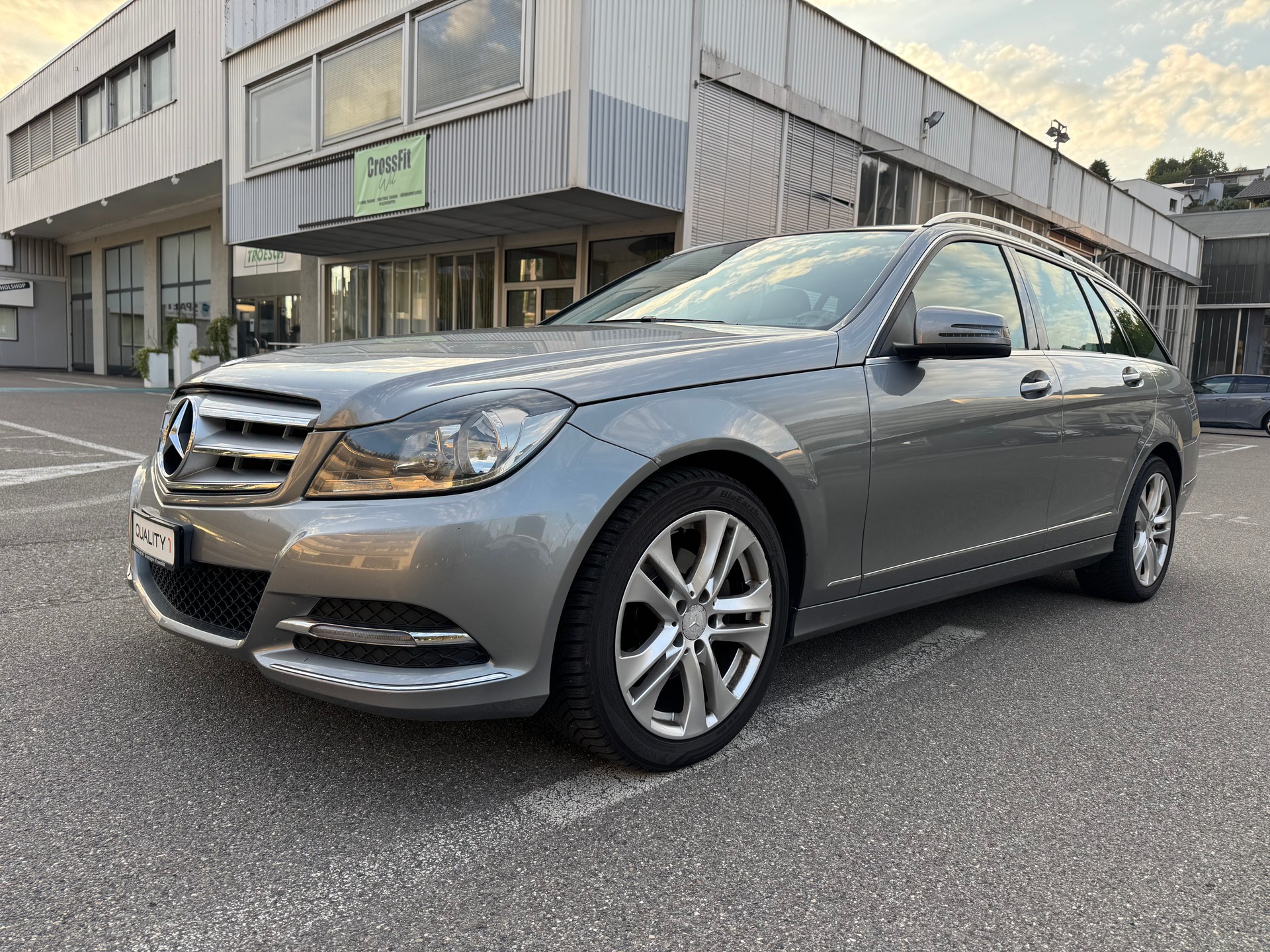 MERCEDES-BENZ C 220 CDI Avantgarde 4Matic 7G-Tronic-image-2