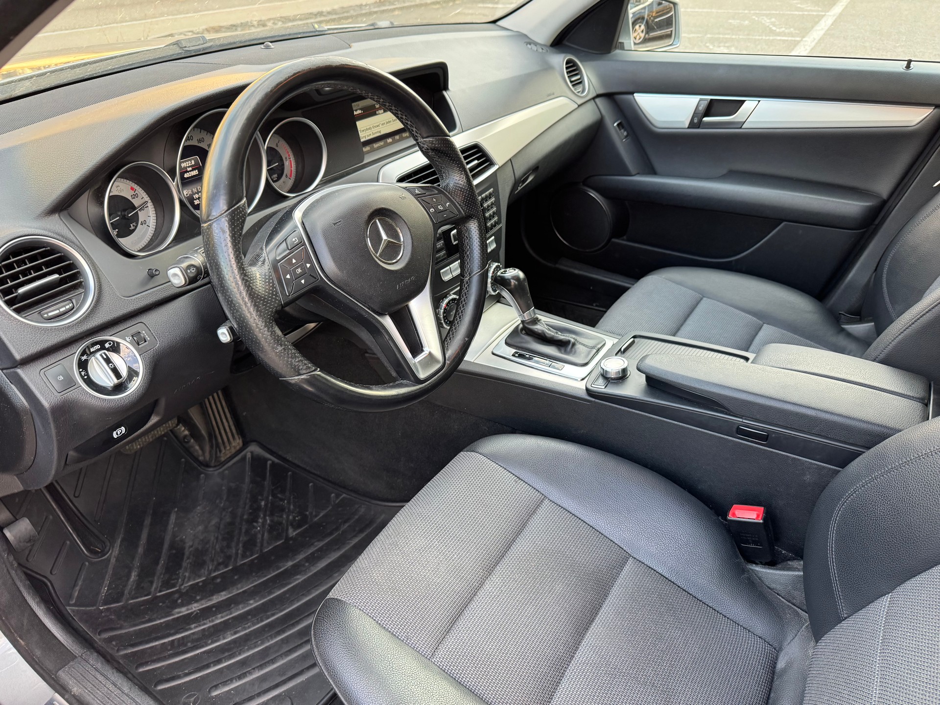 MERCEDES-BENZ C 220 CDI Avantgarde 4Matic 7G-Tronic-image-10