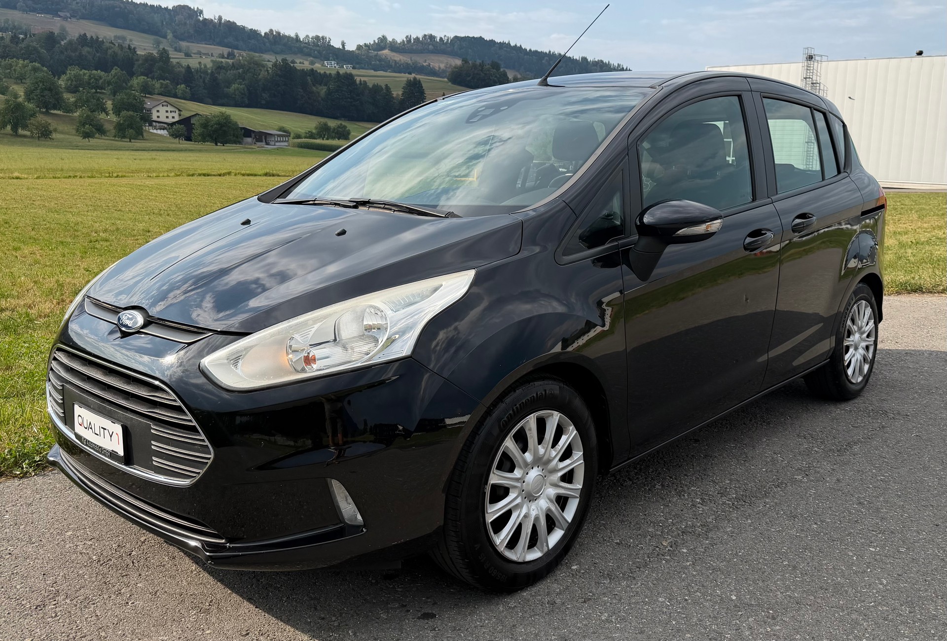 FORD B-Max 1.0 SCTi Titanium-image-1