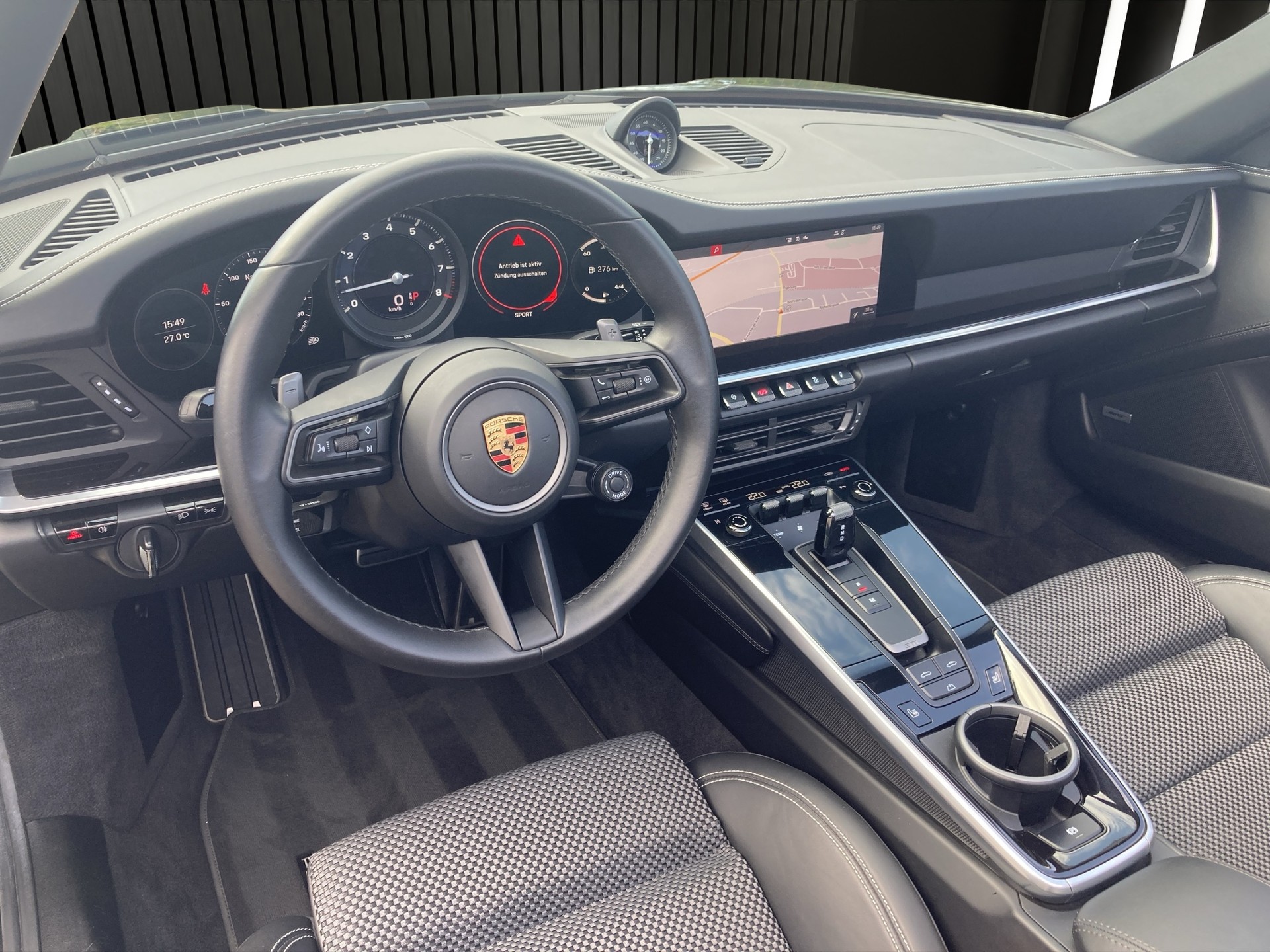 PORSCHE 911 Carrera 4S Cabriolet-image-9