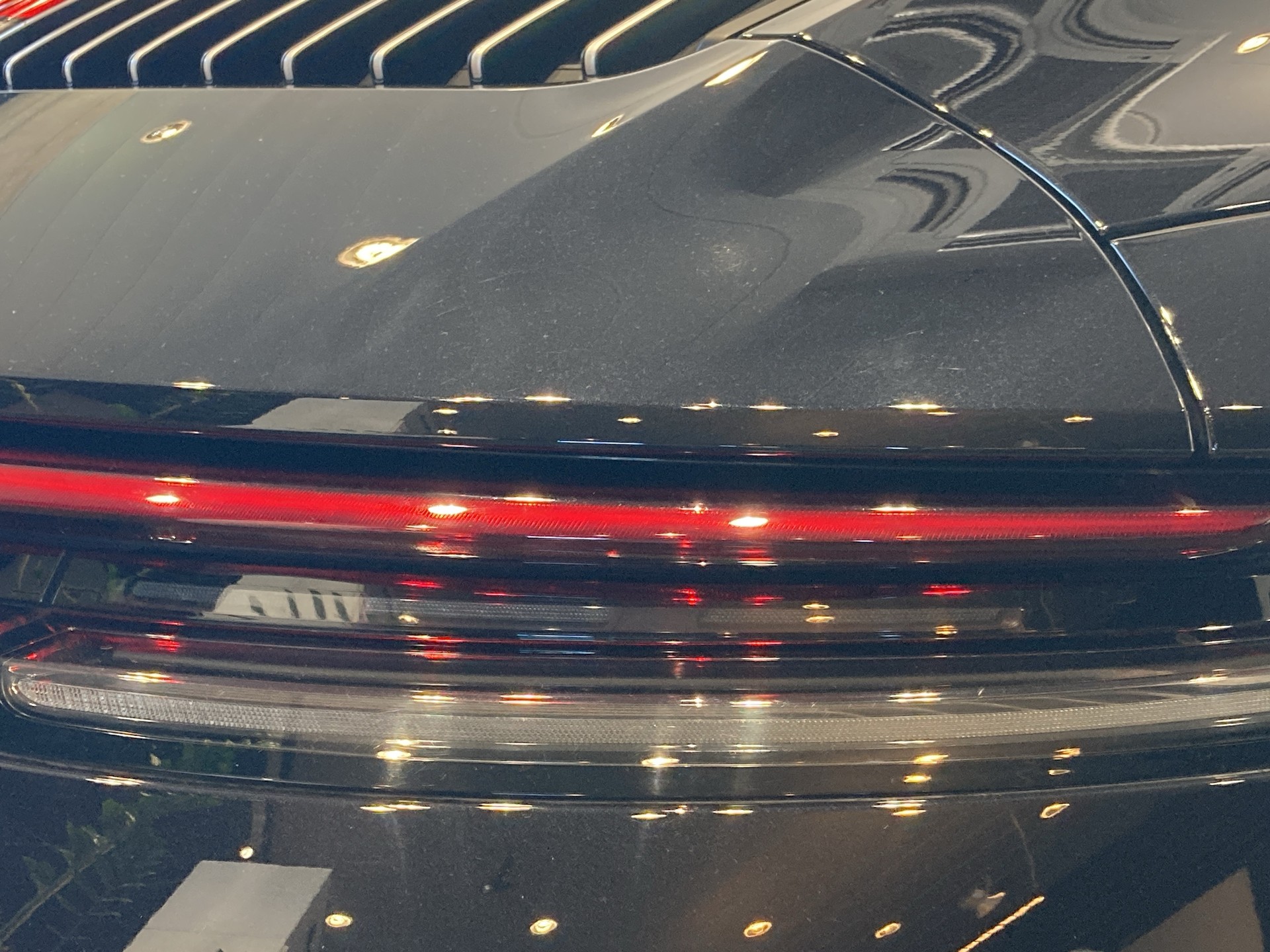 PORSCHE 911 Carrera 4S Cabriolet-image-25