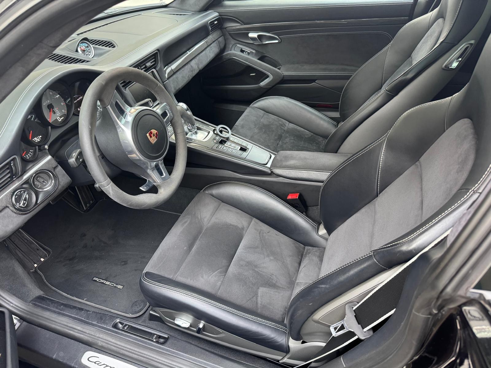 PORSCHE 3.8 Carrera GTS PDK-image-1