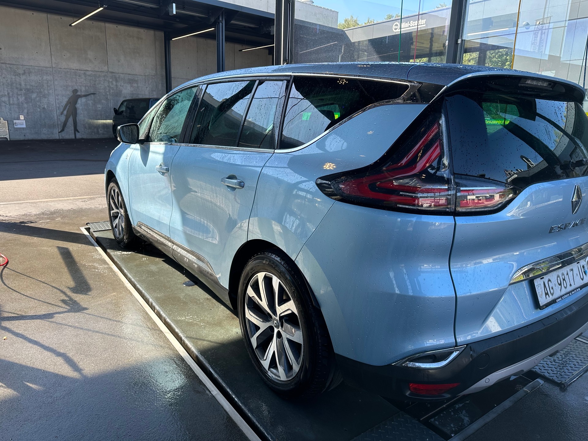 RENAULT Espace 1.6 dCi 90th Anniversary EDC-image-1