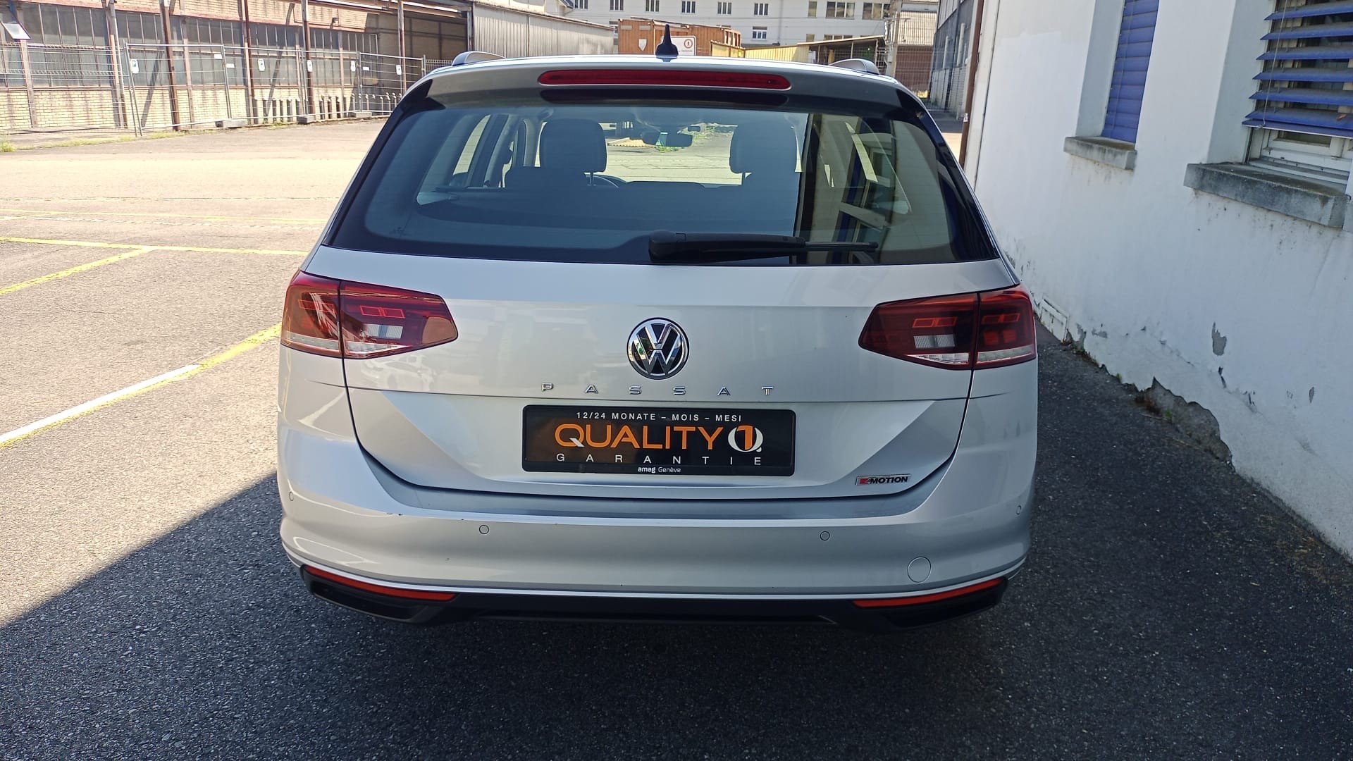 VW Passat 2.0 TDI BMT Business 4Motion DSG-image-4