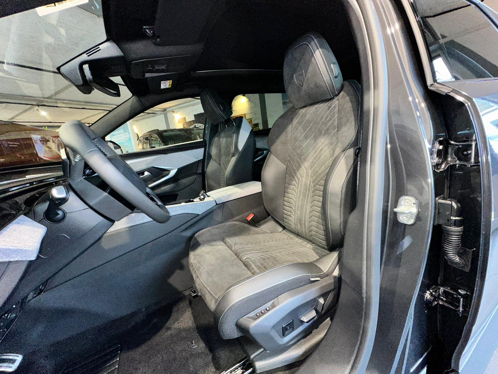 PEUGEOT 5008 1.2 Hybrid GT-image-6