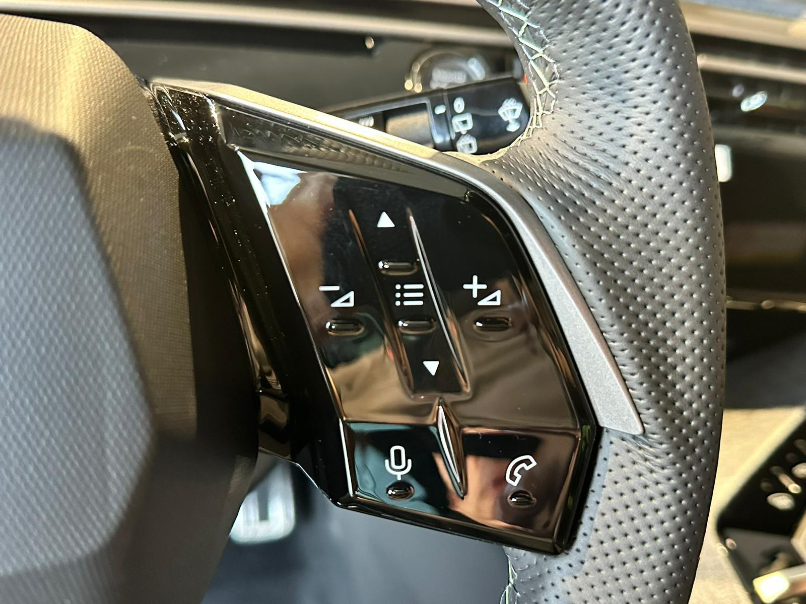 PEUGEOT 5008 1.2 Hybrid GT-image-20