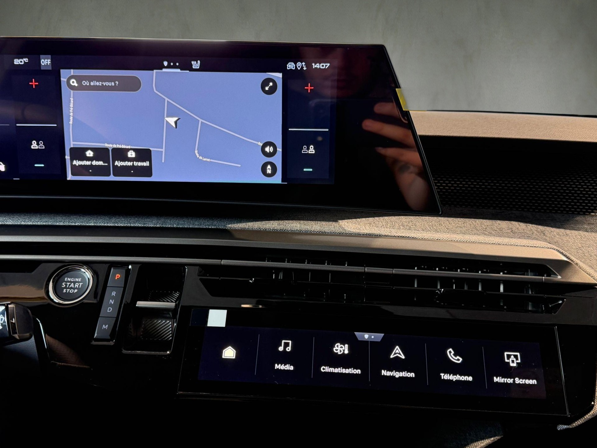 PEUGEOT 5008 1.2 Hybrid GT-image-22