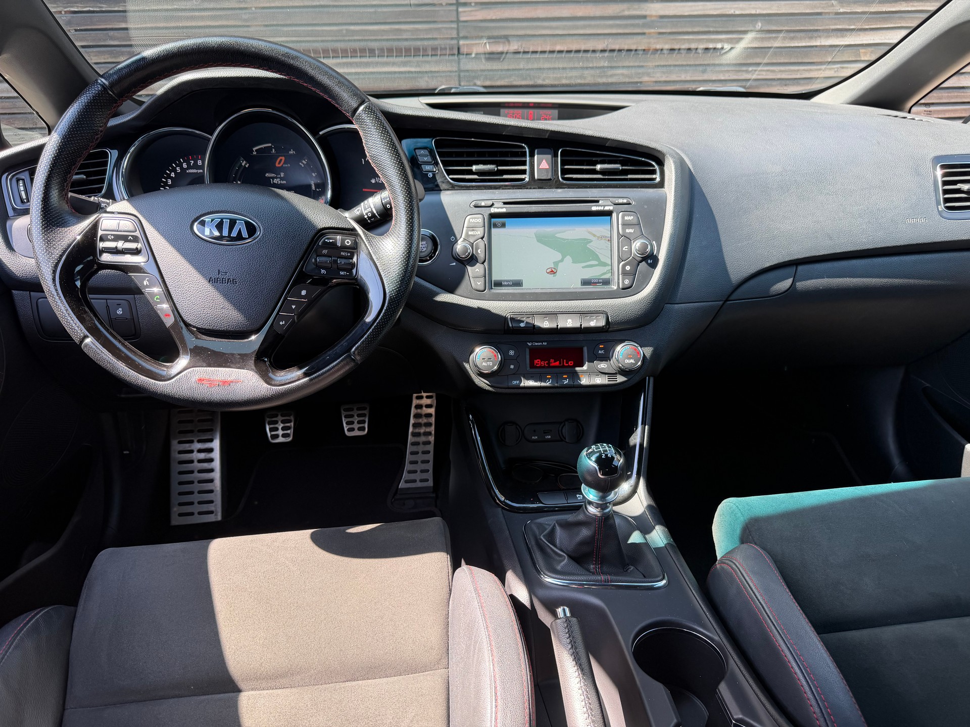 KIA Cee'd 1.6 GDi Turbo GT-image-5