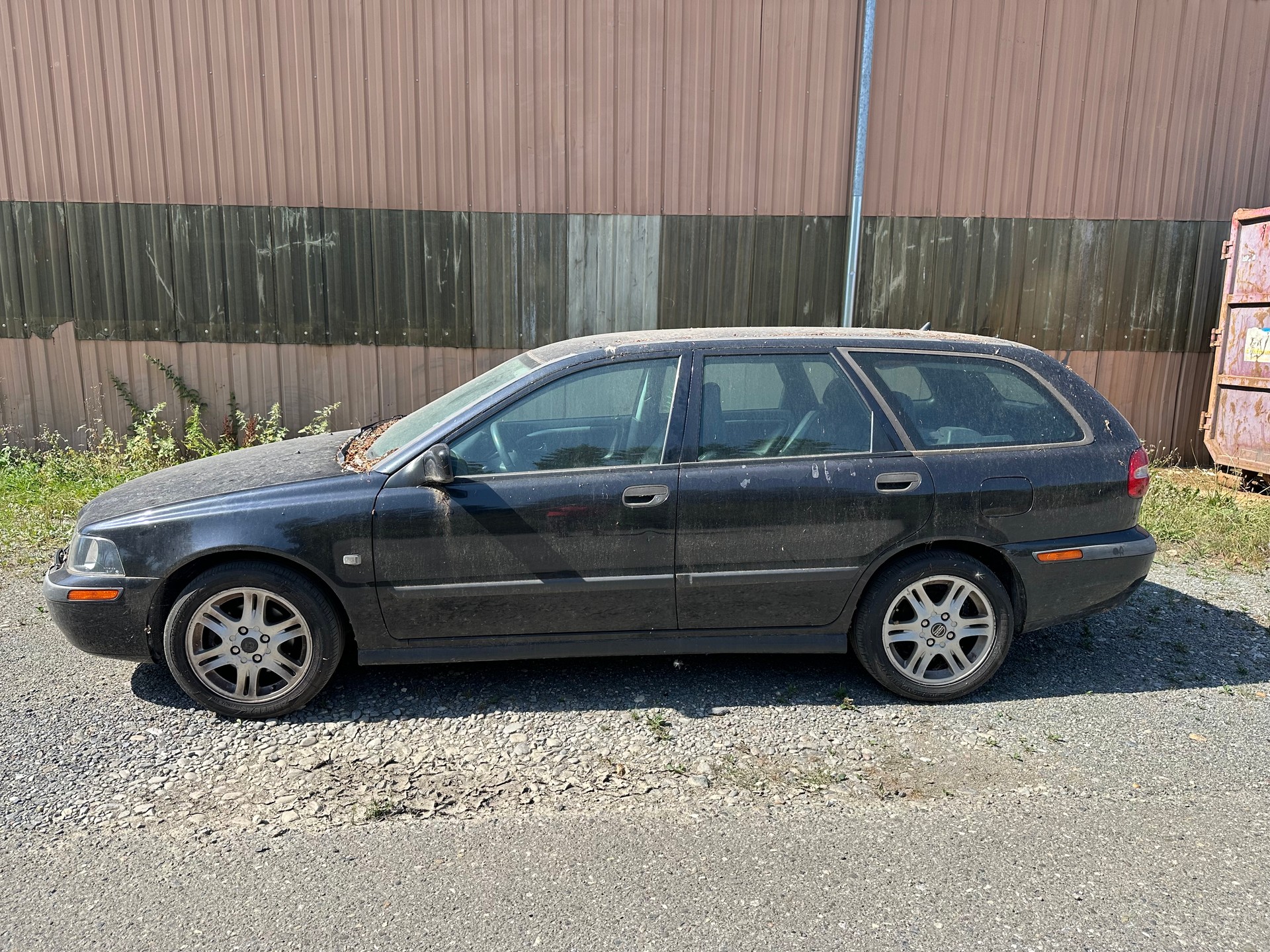 VOLVO V40 2.0T FIXPREIS-image-0
