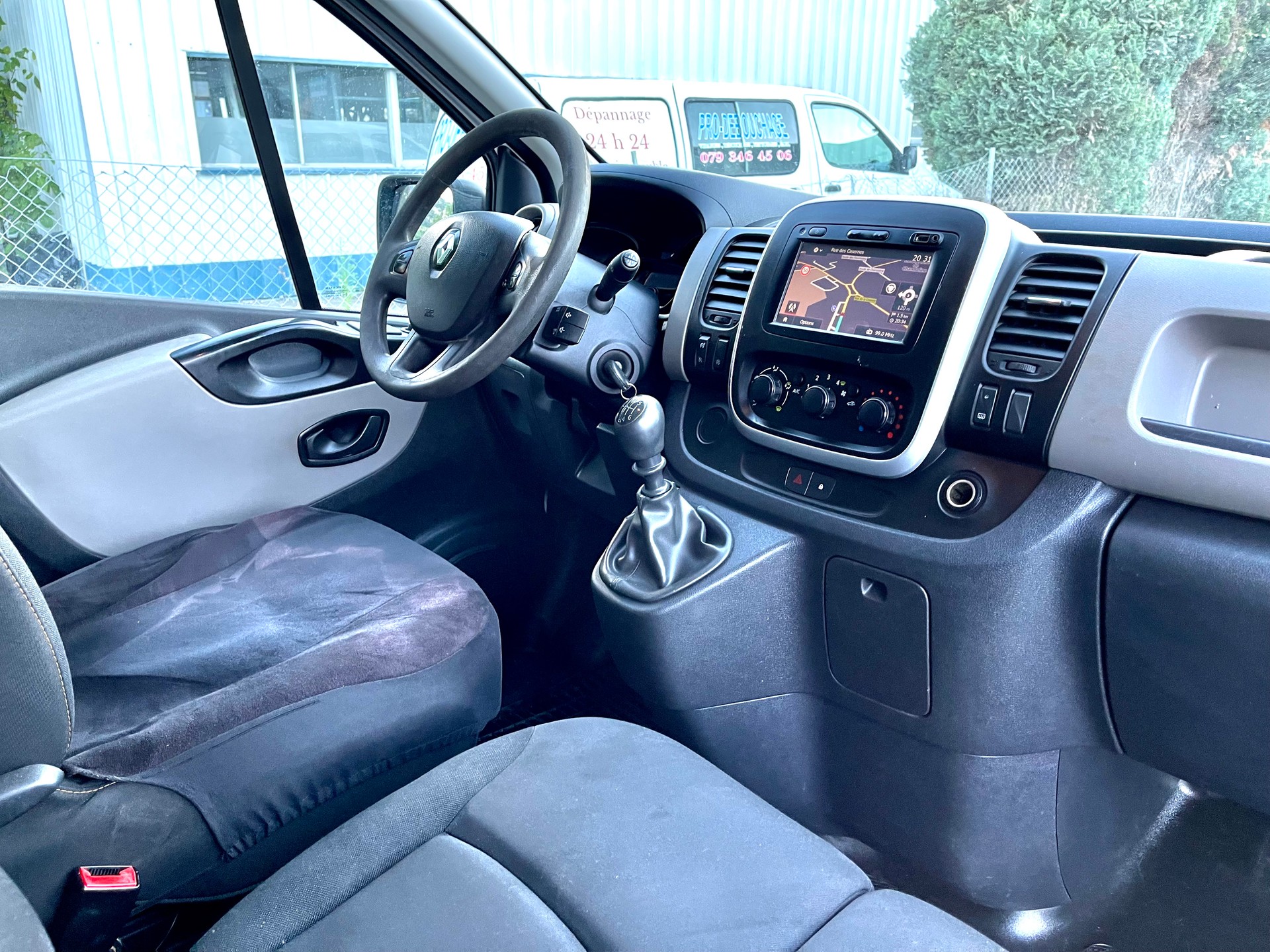 RENAULT Trafic 1.6 ENERGY TwinT. dCi125 2.9t Busin. L1H1-image-13