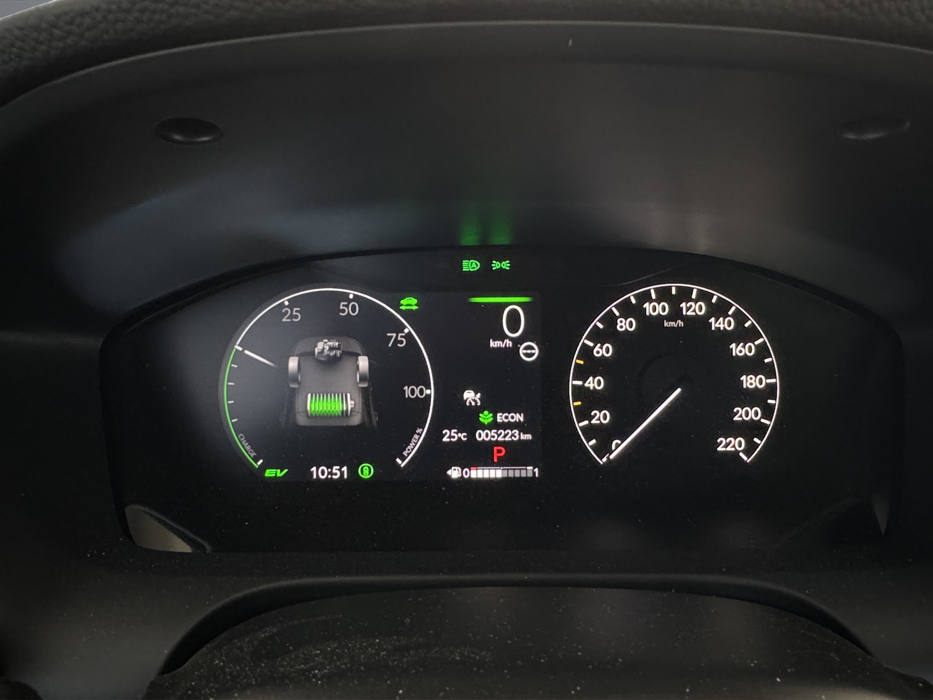 HONDA ZR-V 2.0 i-MMD Elegance-image-14