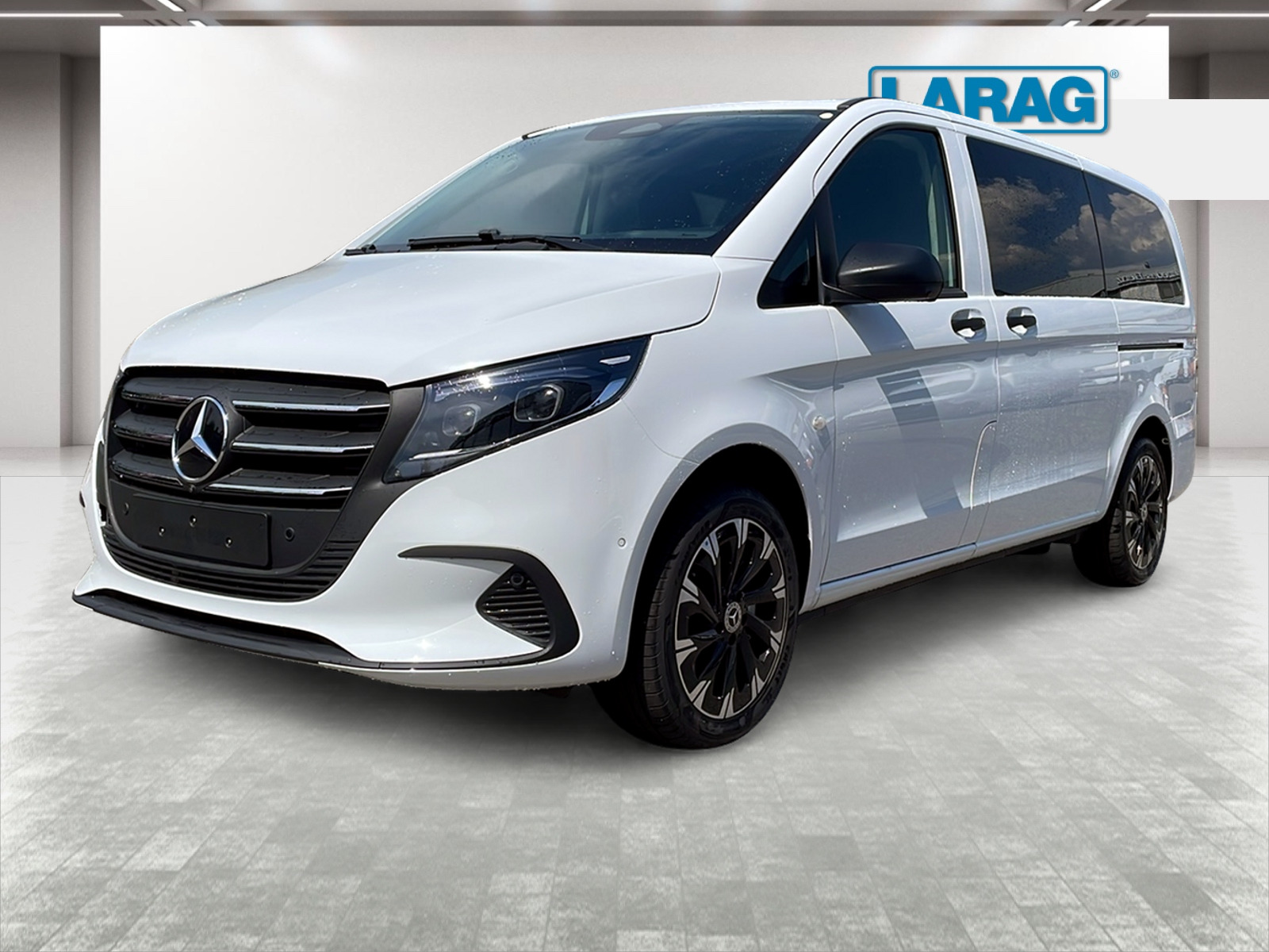 MERCEDES-BENZ Vito 116 CDI Lang Tourer 9G-Tronic 4M Select-image-0