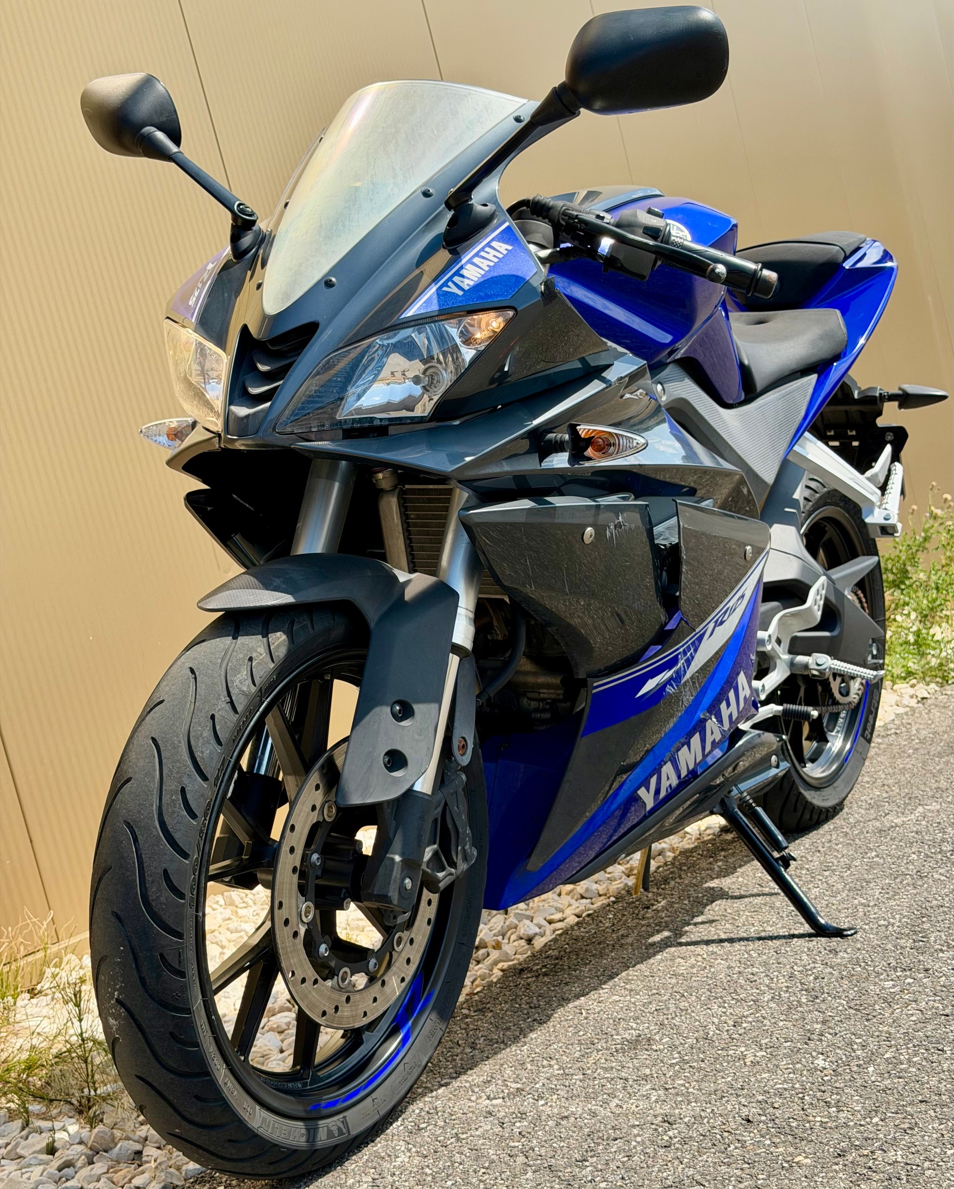 YAMAHA YZF-R 125-image-7