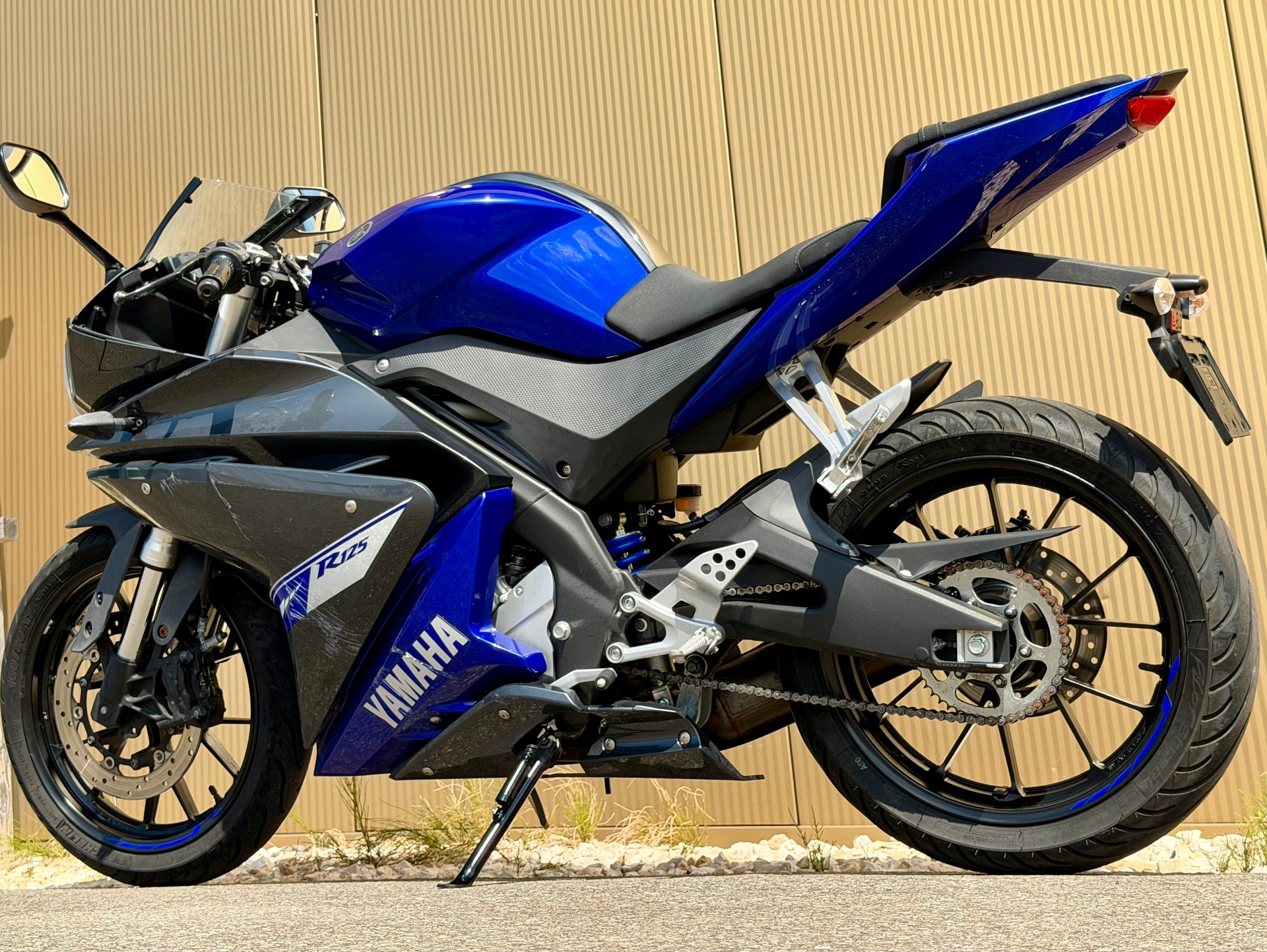 YAMAHA YZF-R 125-image-11