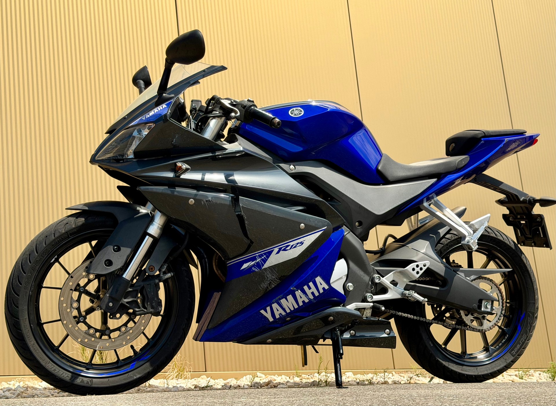 YAMAHA YZF-R 125-image-9