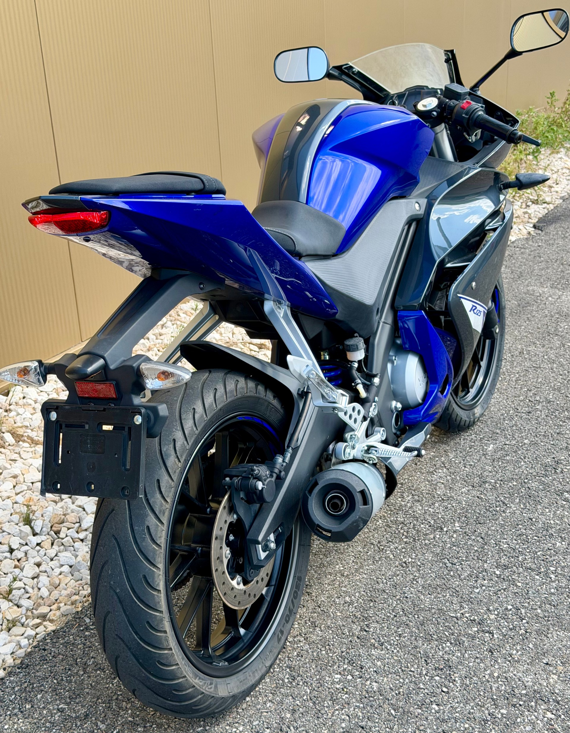YAMAHA YZF-R 125-image-5