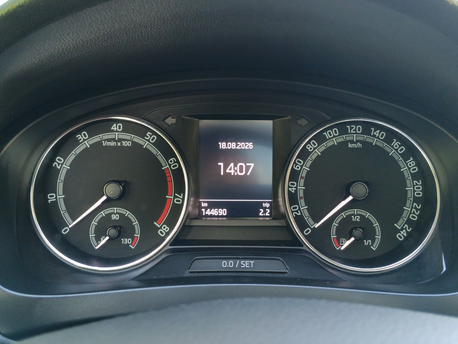SKODA Rapid Spaceback 1.4 TSI Style DSG-image-10