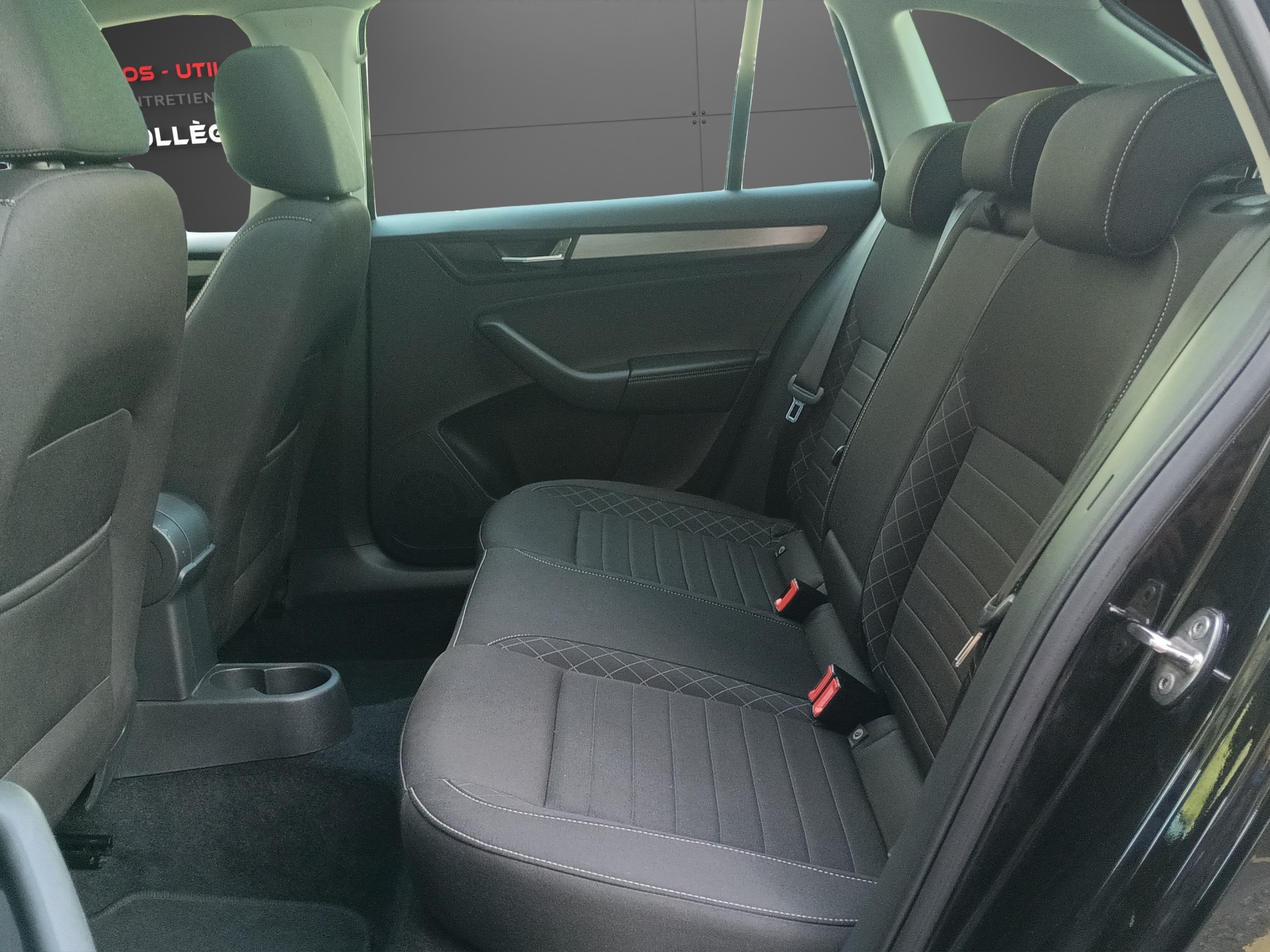 SKODA Rapid Spaceback 1.4 TSI Style DSG-image-11