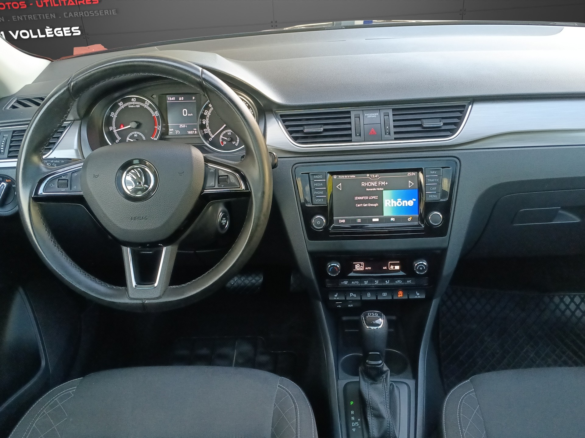 SKODA Rapid Spaceback 1.4 TSI Style DSG-image-12
