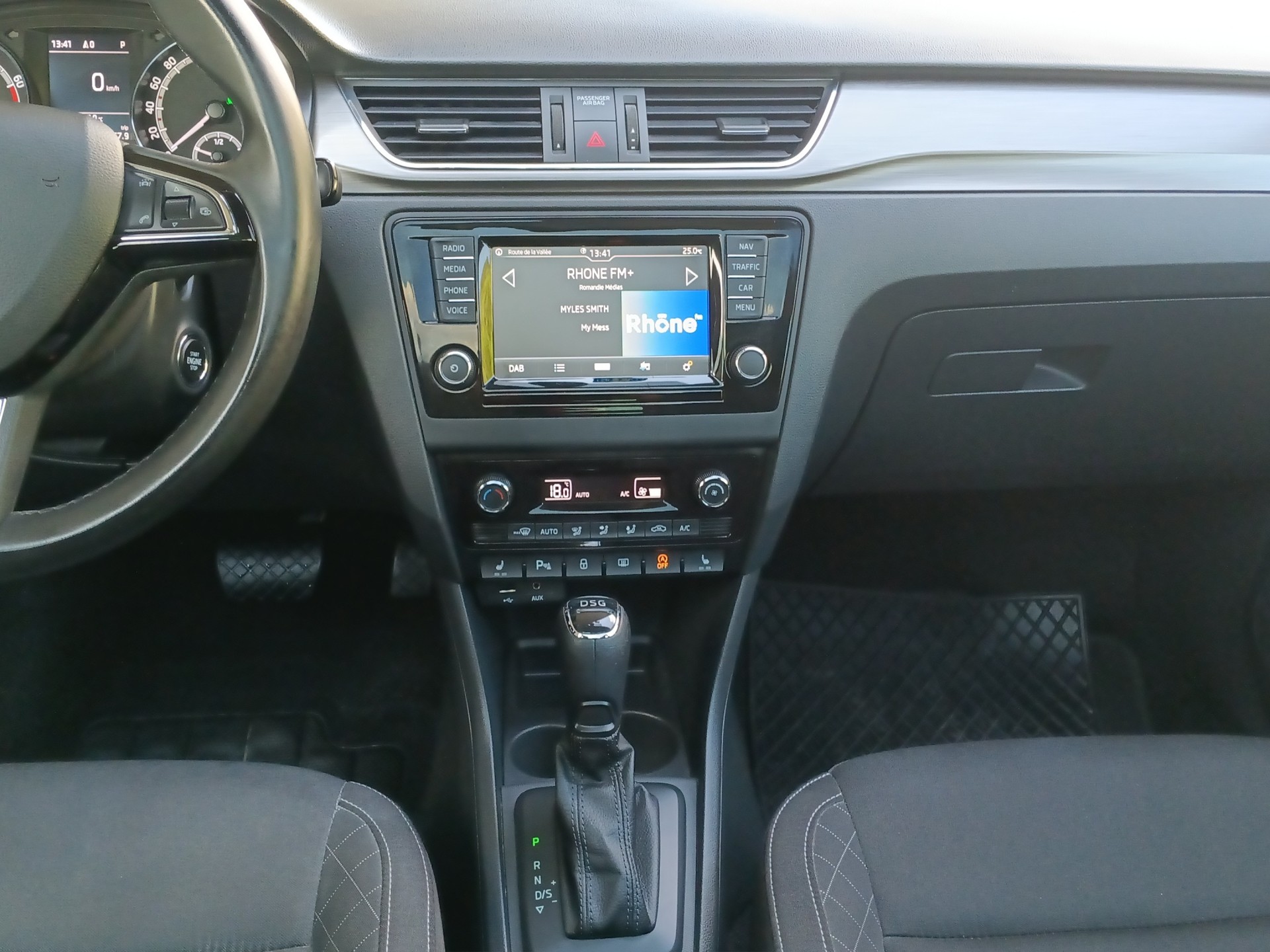 SKODA Rapid Spaceback 1.4 TSI Style DSG-image-13