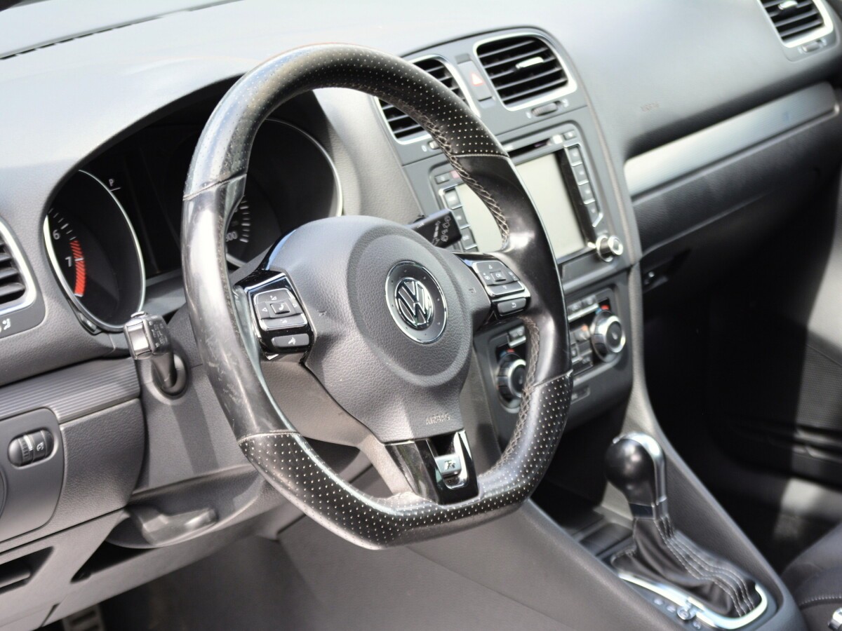 VW Golf 2.0 TSI R 4Motion DSG-image-8