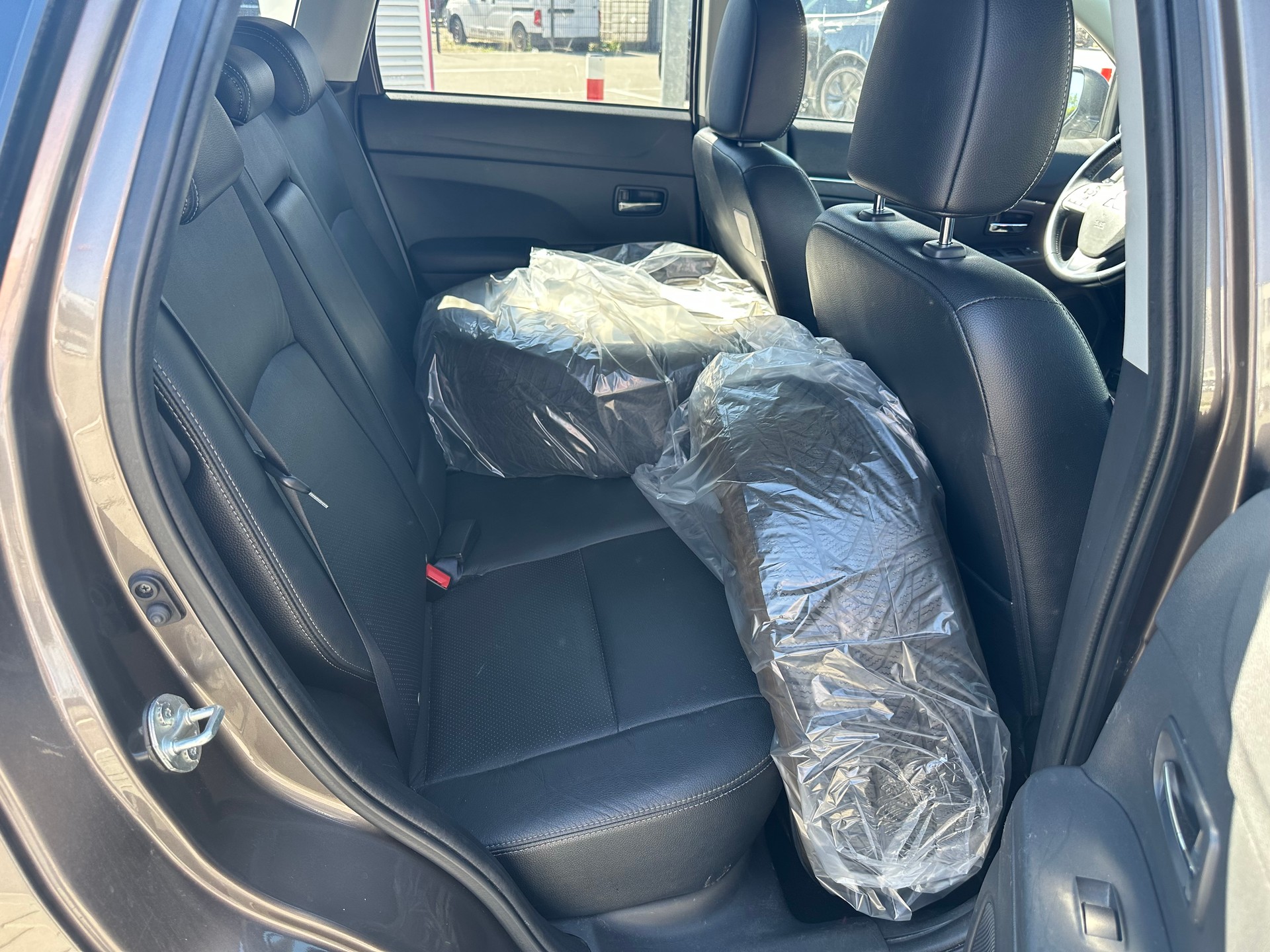 MITSUBISHI ASX 2.2 DID Navigator 4WD Automatic-image-8
