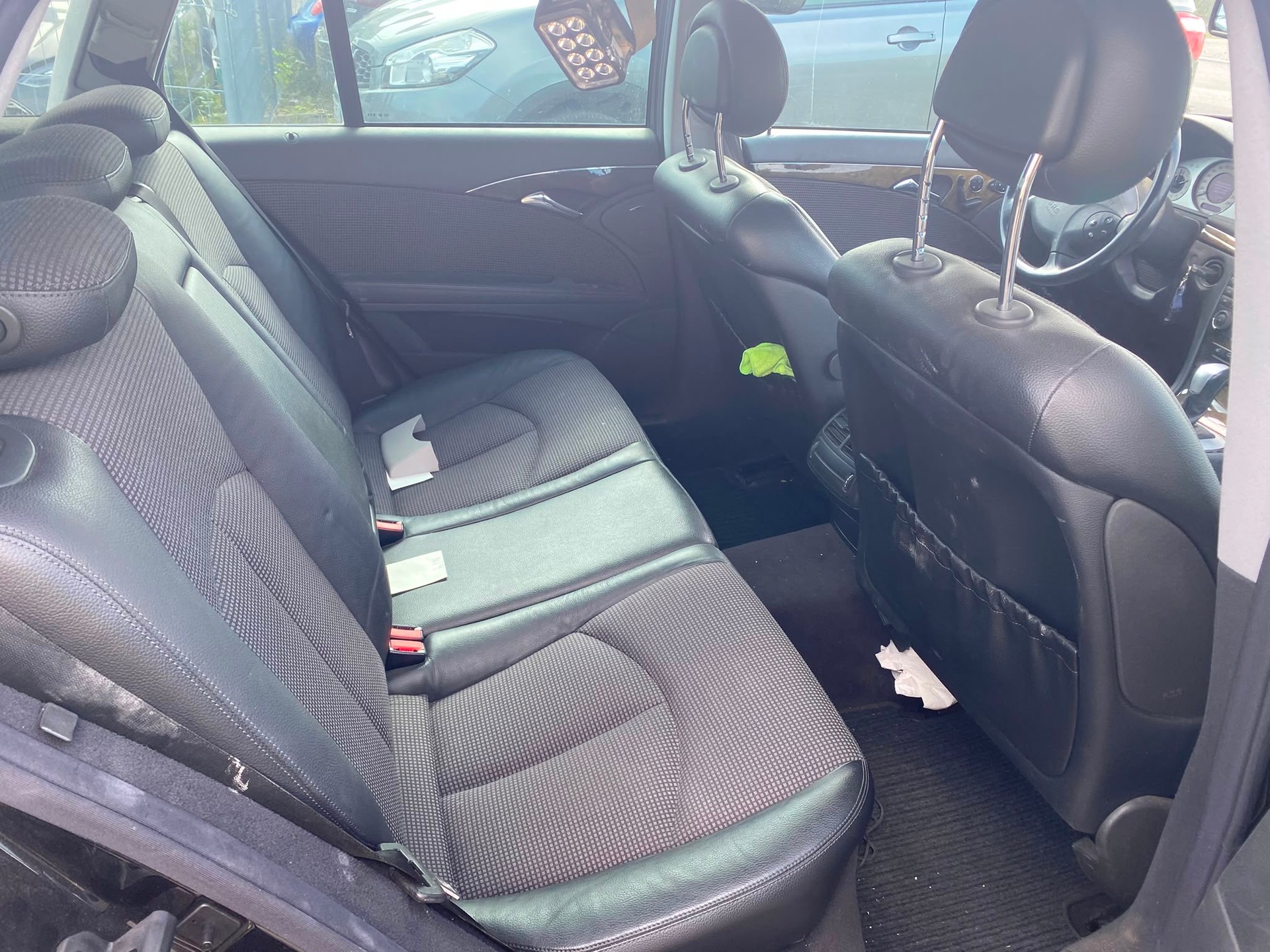 MERCEDES-BENZ E 200 Kompressor Avantgarde-image-8