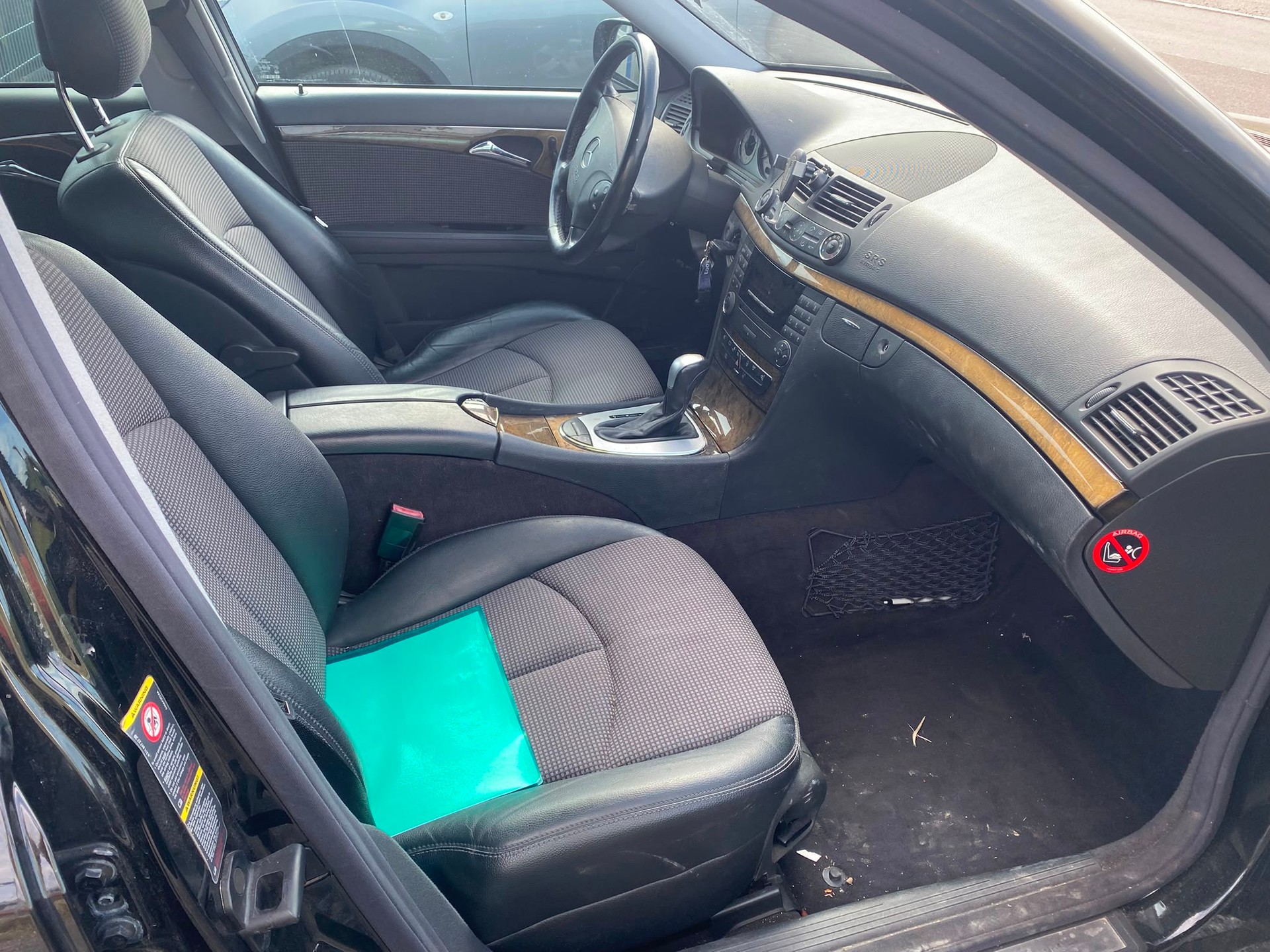 MERCEDES-BENZ E 200 Kompressor Avantgarde-image-7