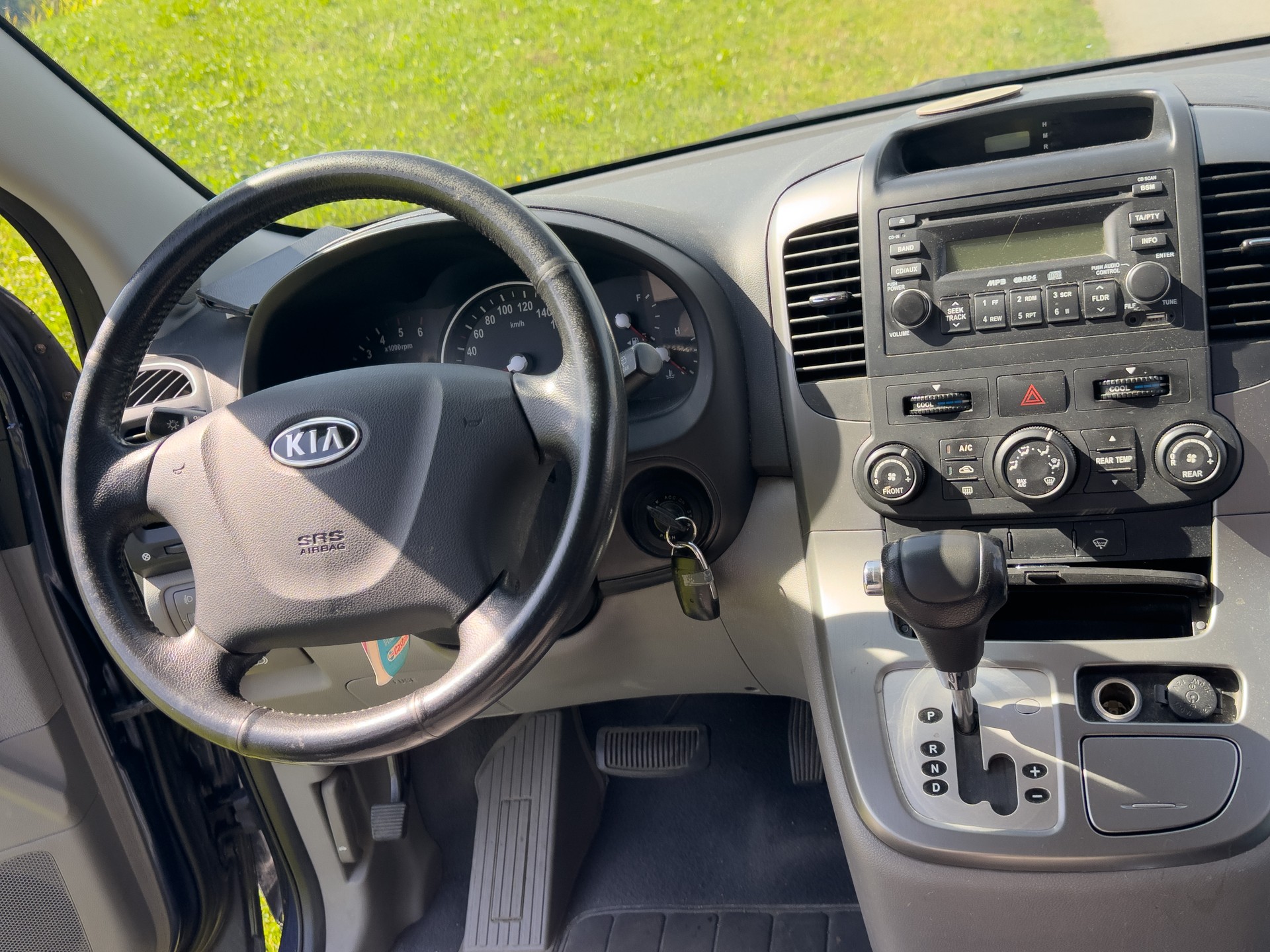 KIA Carnival 2.9 CRDi Classic-image-5
