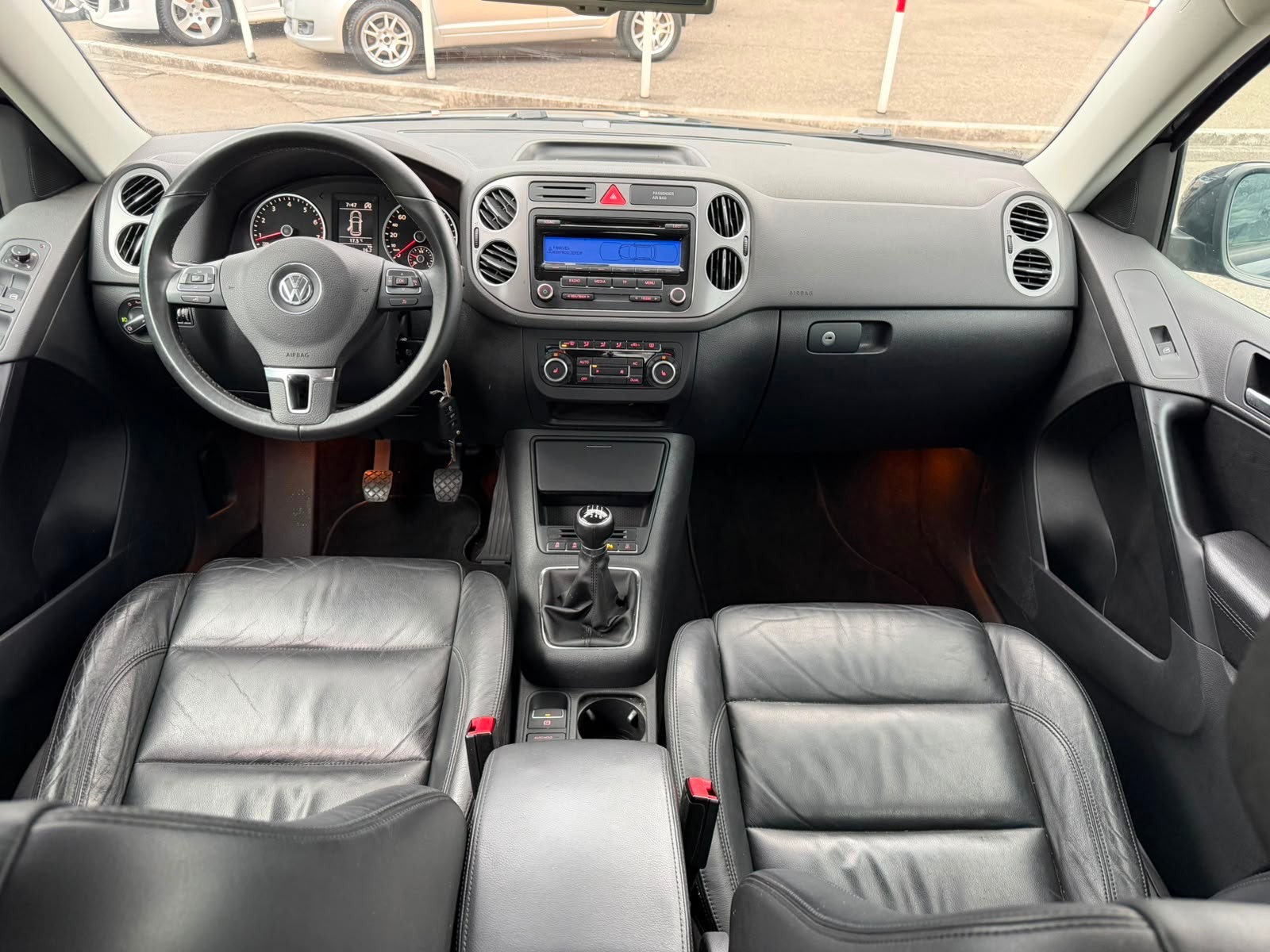 VW Tiguan 1.4 TSI BlueMotion Value 4x2-image-7