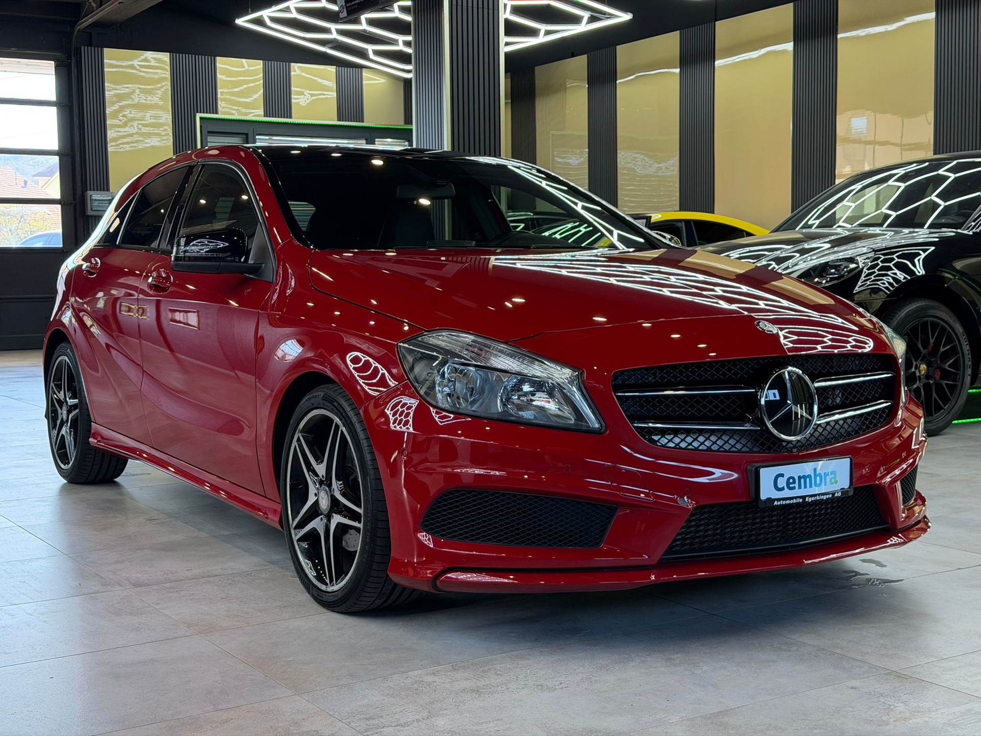 MERCEDES-BENZ A 180 AMG Line-image-2