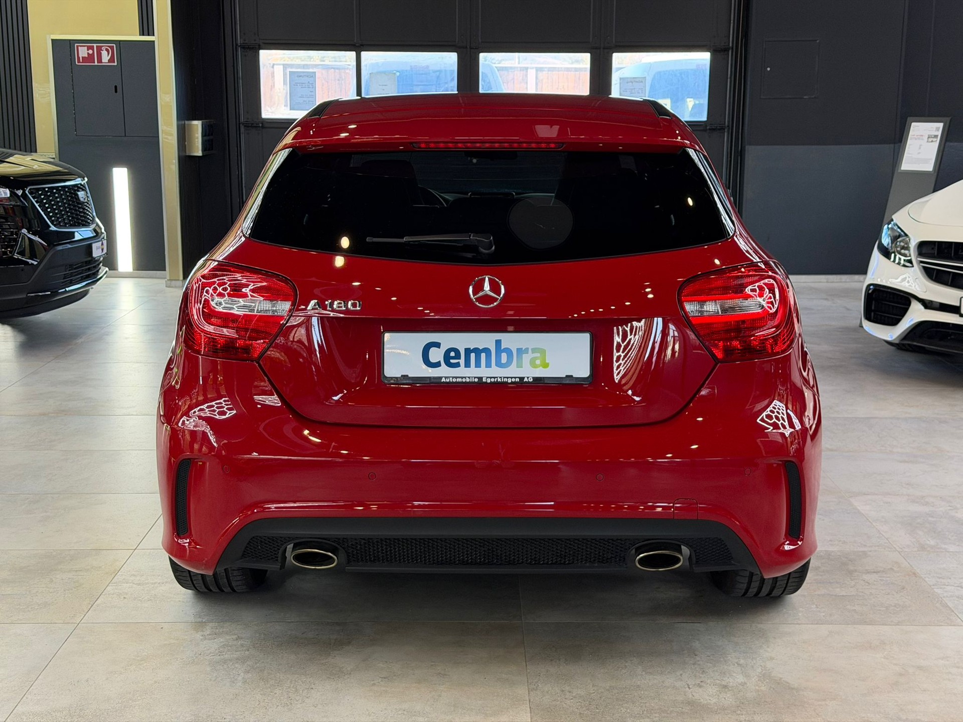 MERCEDES-BENZ A 180 AMG Line-image-5