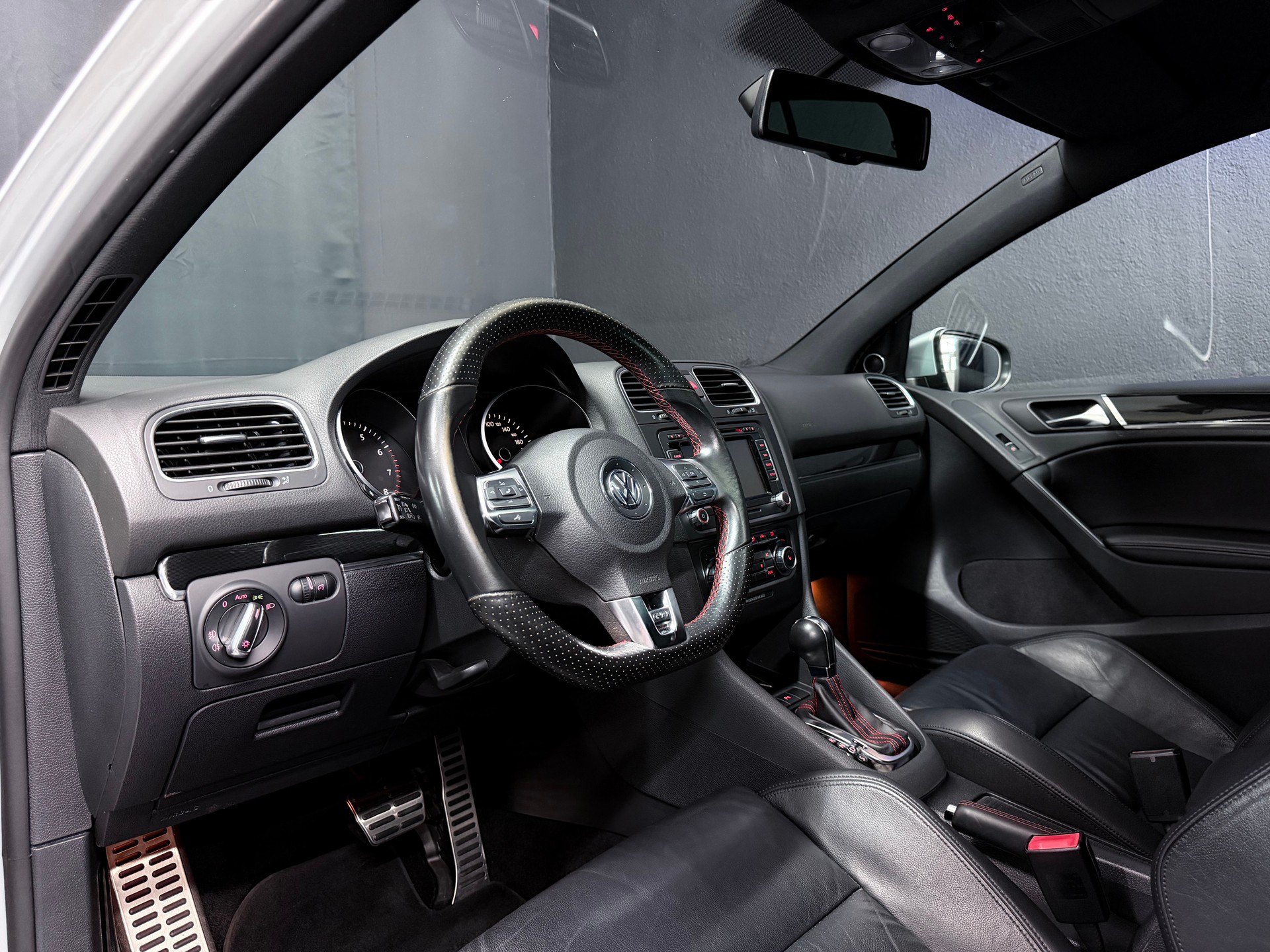 VW Golf 2.0 TSI GTI DSG-image-9