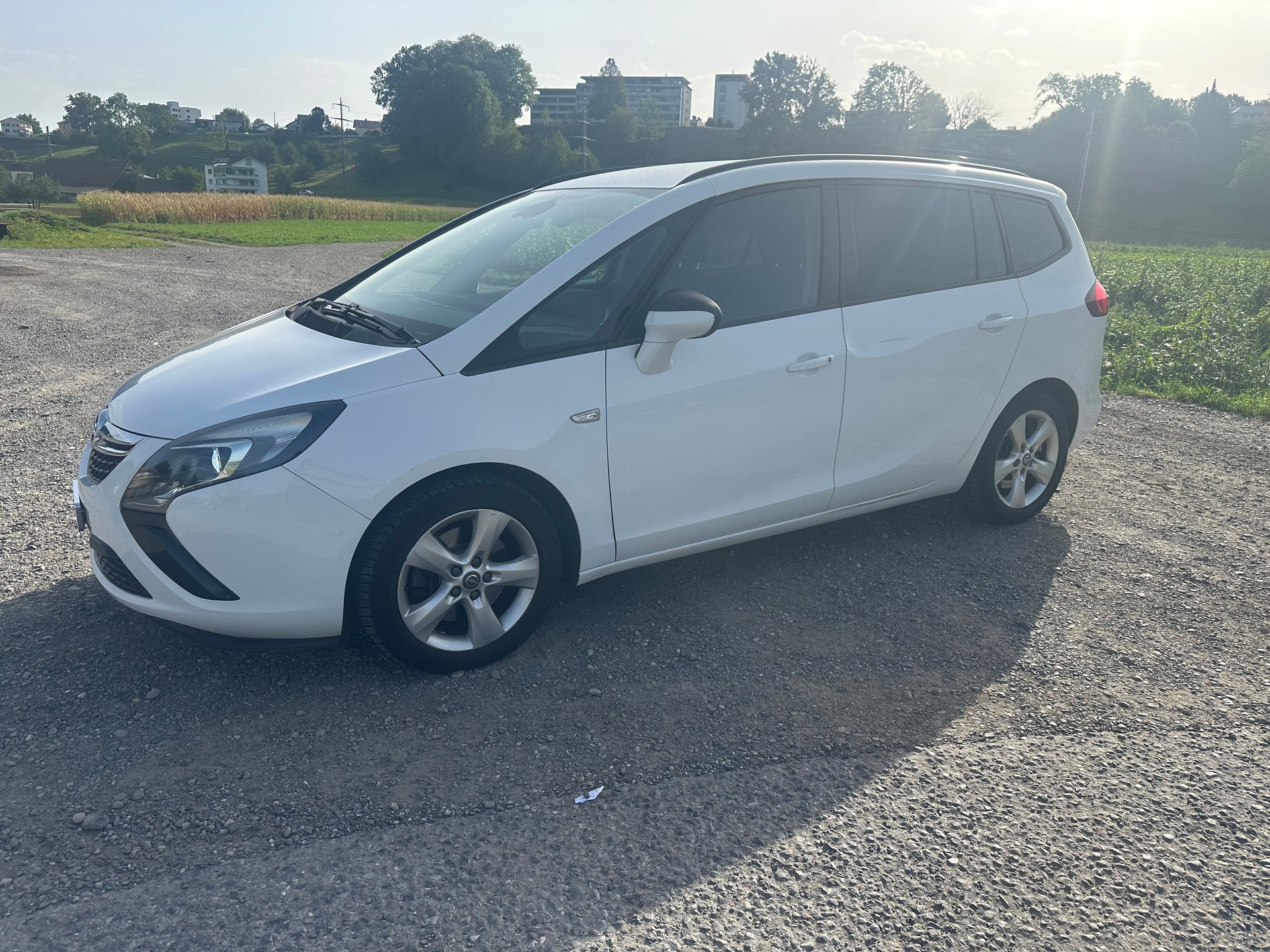 OPEL Zafira Tourer 2.0 CDTi Enjoy Automatic-image-0