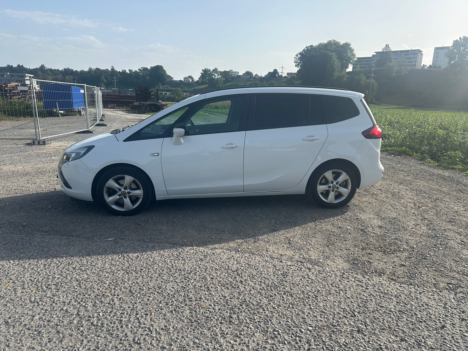 OPEL Zafira Tourer 2.0 CDTi Enjoy Automatic-image-1