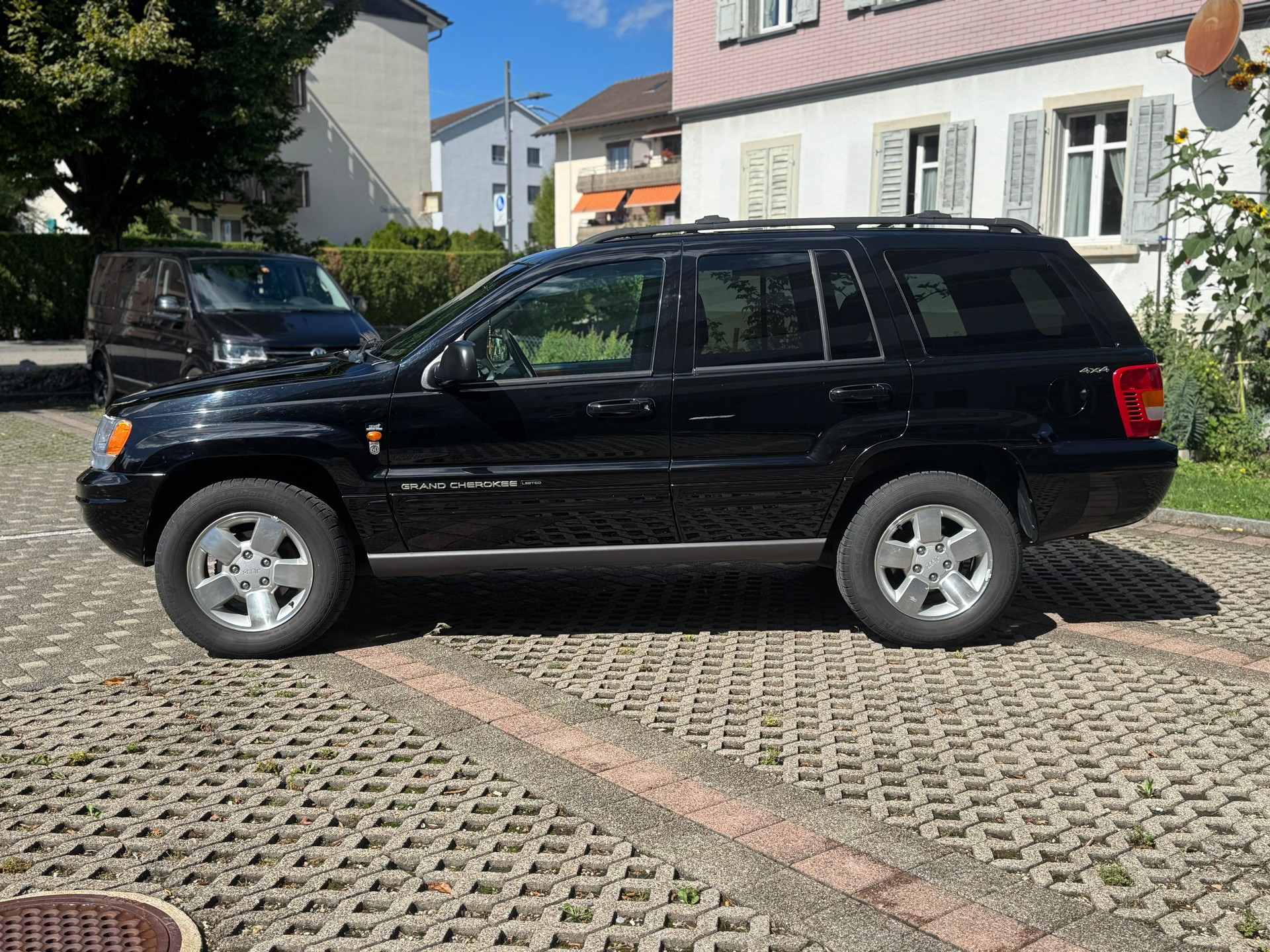 JEEP Grand Cherokee 4.7 Limited Freedom Automatic-image-6
