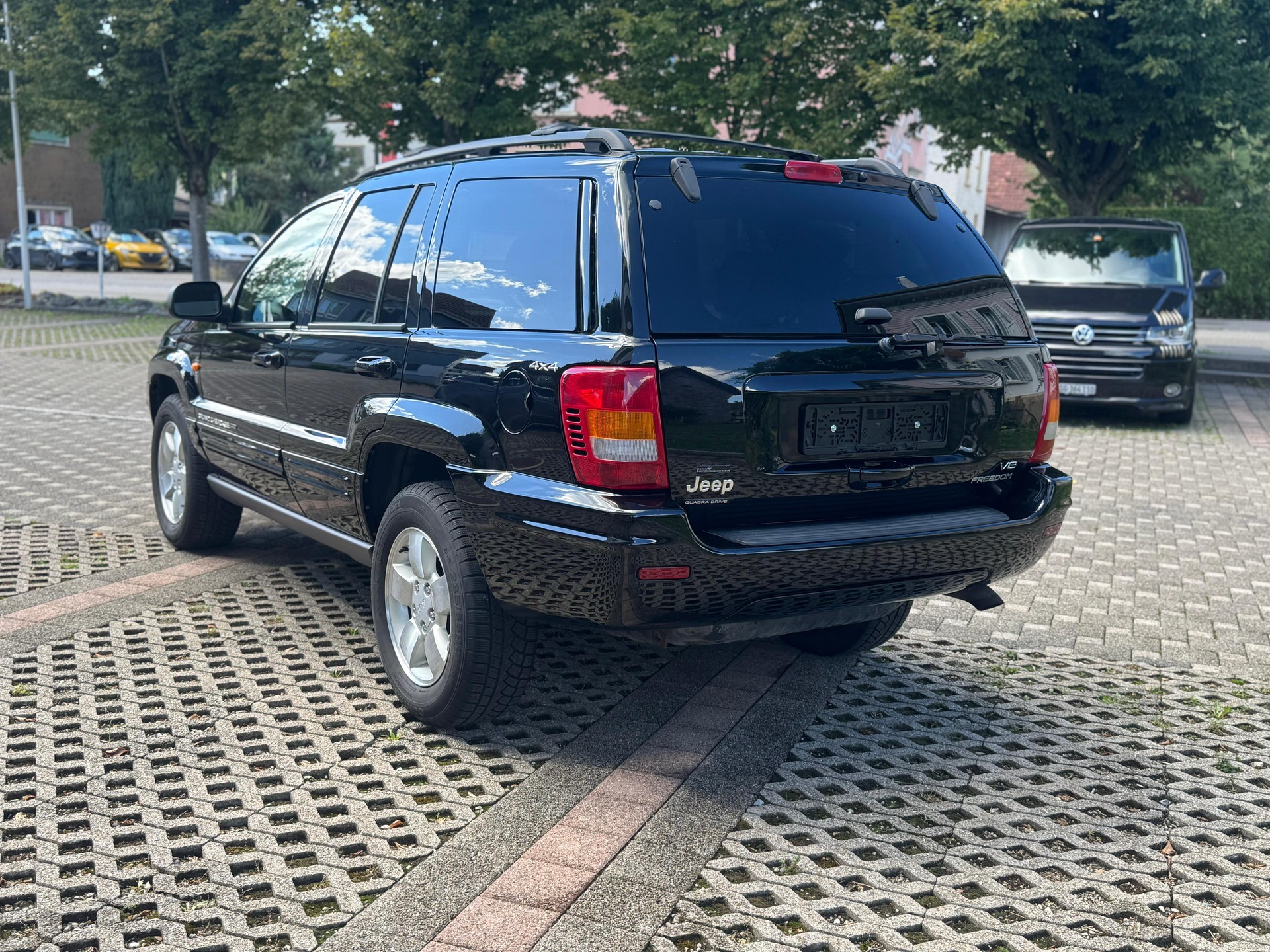 JEEP Grand Cherokee 4.7 Limited Freedom Automatic-image-5