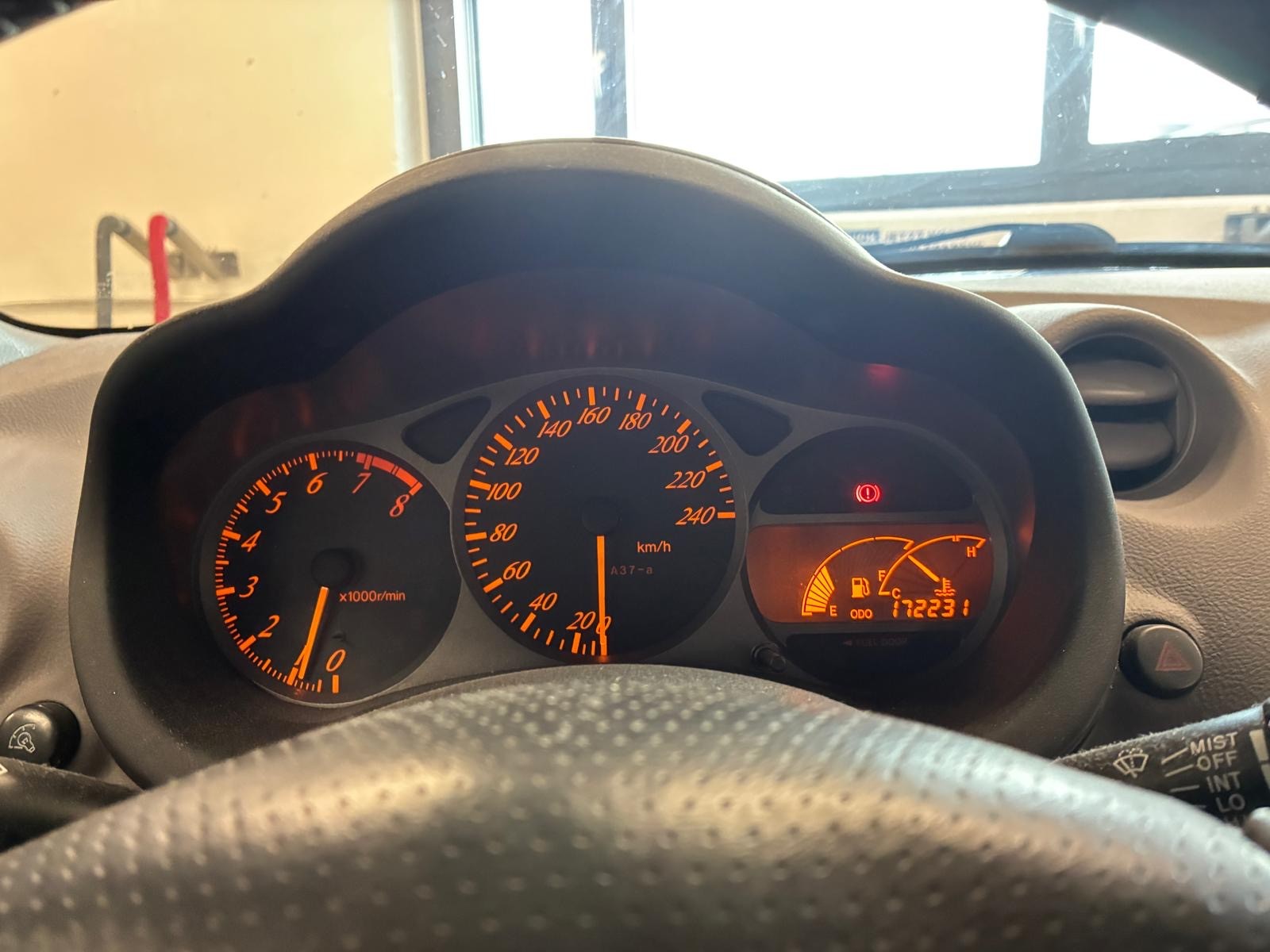 TOYOTA 1.8-image-1