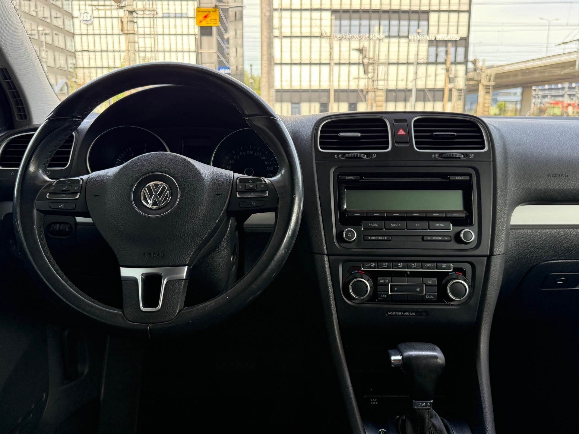 VW Golf 1.4 TSI Highline DSG-image-10