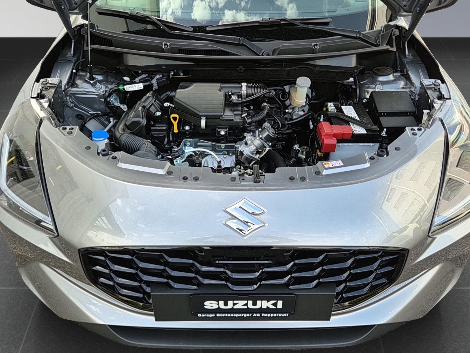 SUZUKI Swift 1.2 Piz Sulai Top Hybrid 4x4-image-19