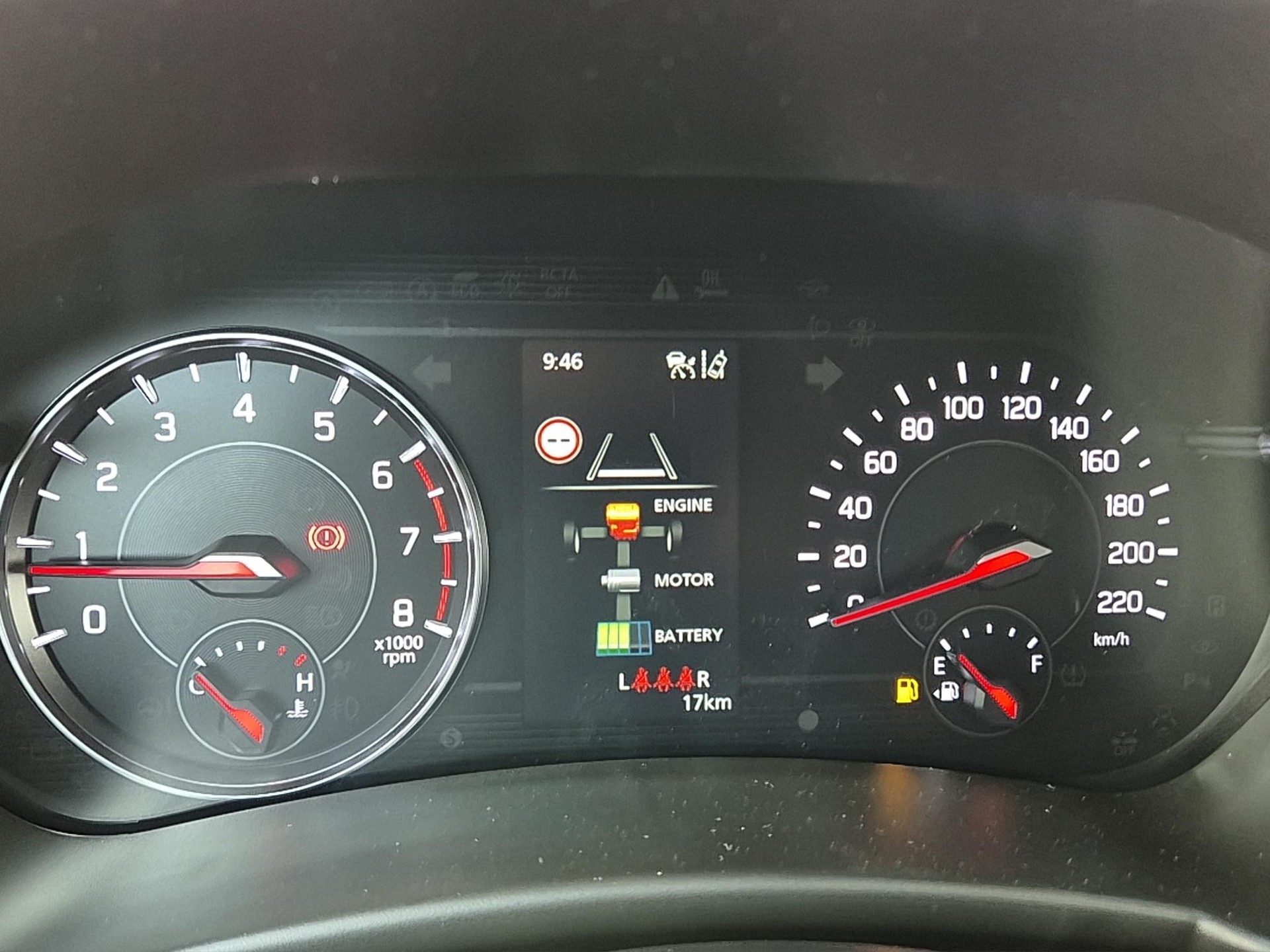SUZUKI Swift 1.2 Piz Sulai Top Hybrid 4x4-image-10