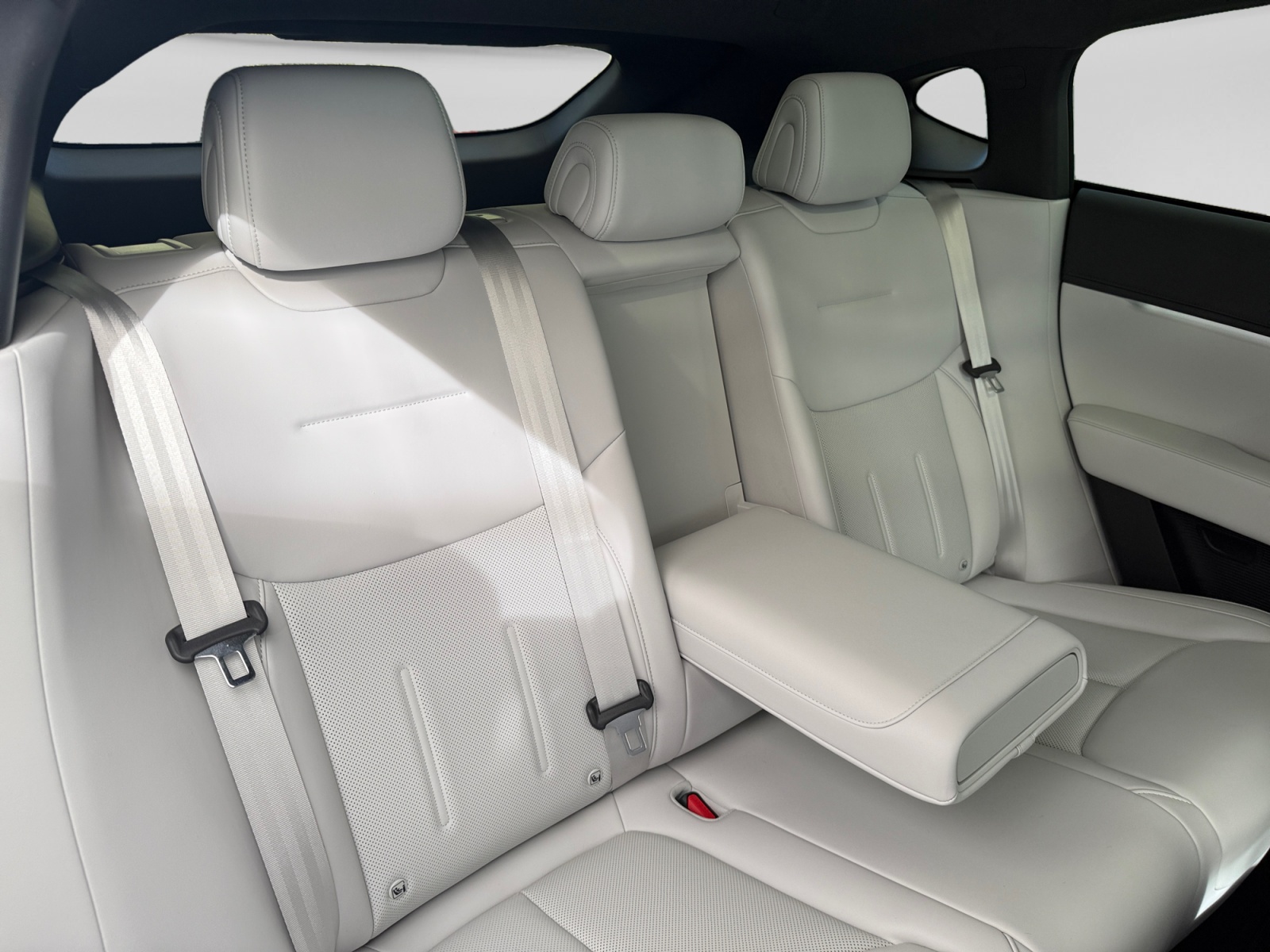 XPENG G6 Performance AWD mit AHK 80.8kWh-image-16